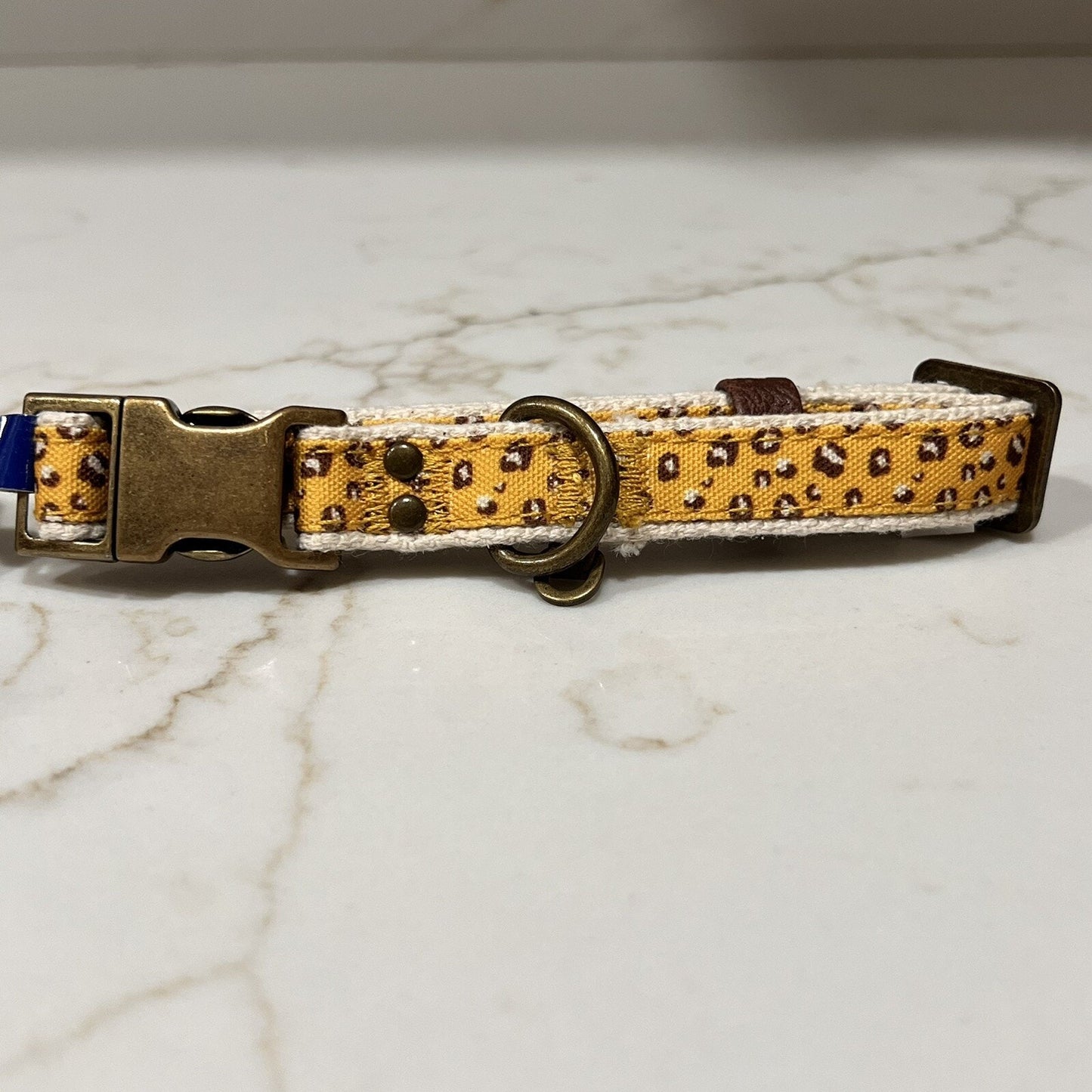 NEW (M) 14-20” Puppy Dog Cheetah Animal Print Adjustable Linen Collar Top Paw