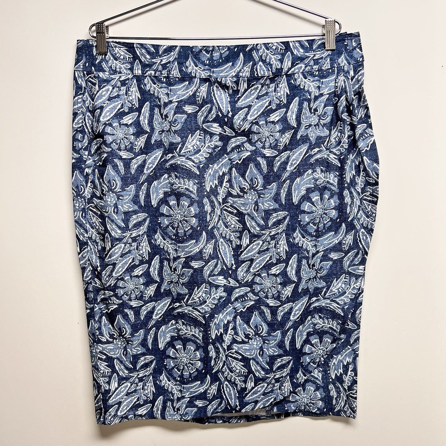 RipSkirt XL Length 3 Women 16-18 Flora Rustica Wrap Skirt Print Blue Floral