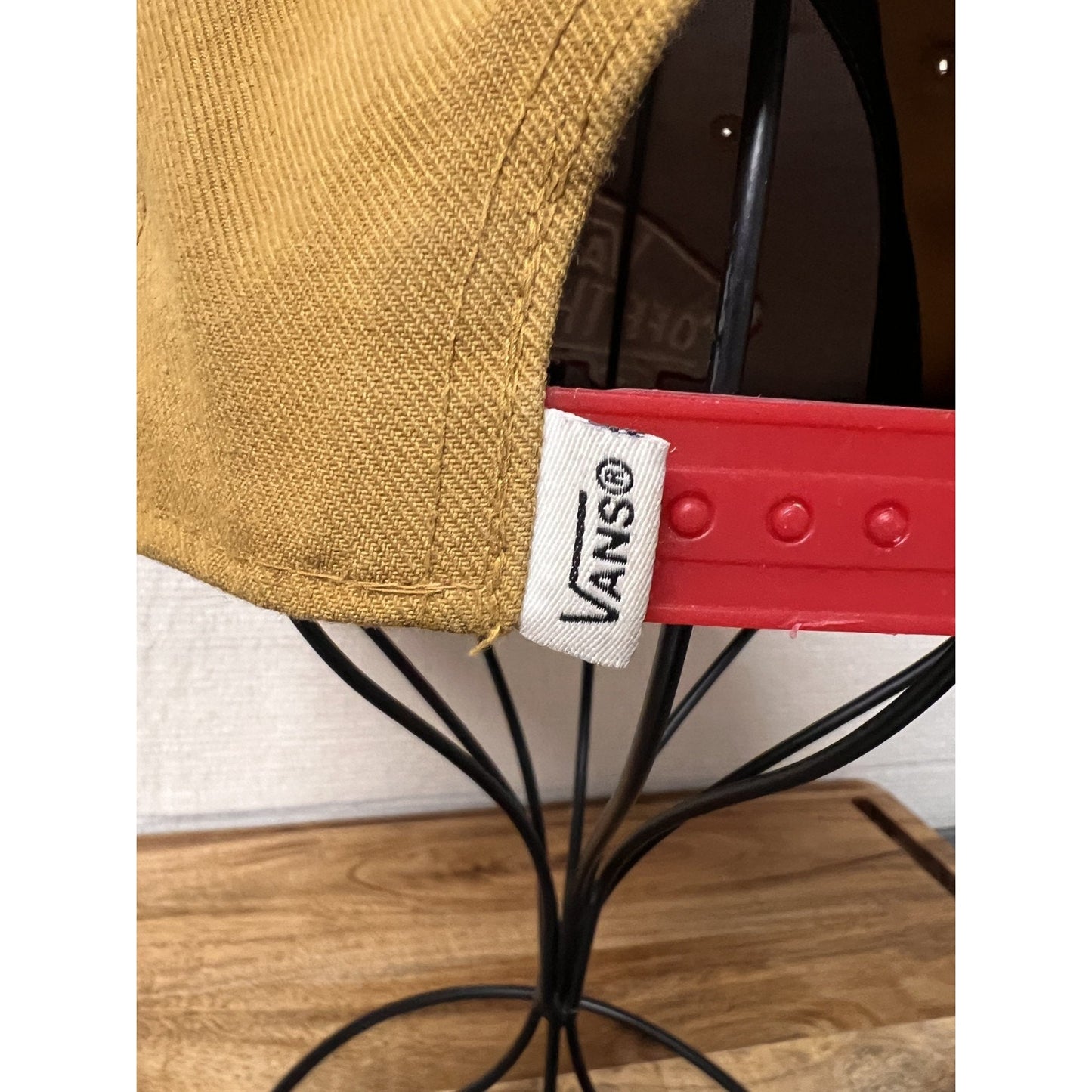Vans Classic Patch "Vans Off The Wall" Mustard Yellow / Red Color Snapback Hat