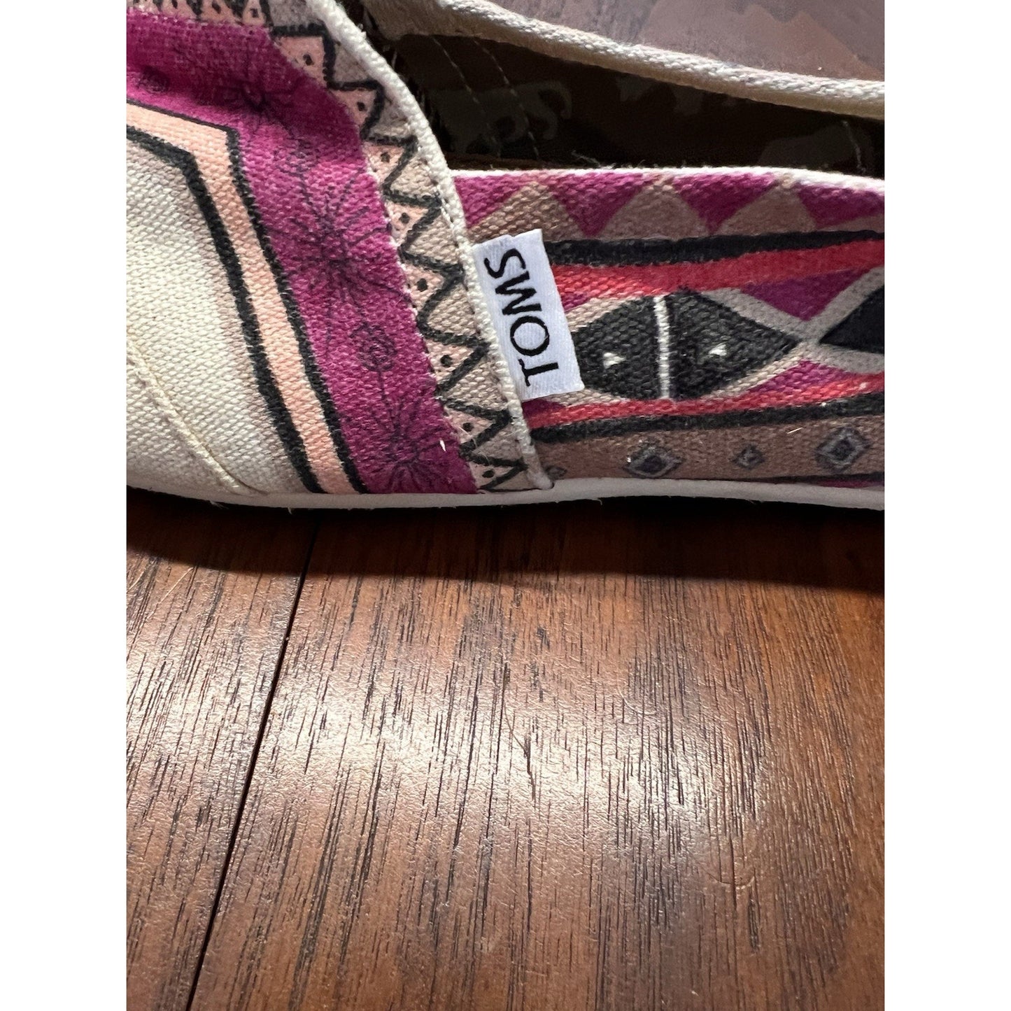 TOMS Custom 2013 Nurse Inspired No. 5 Design Womens Size 10 Slip-on Canvas Shoes