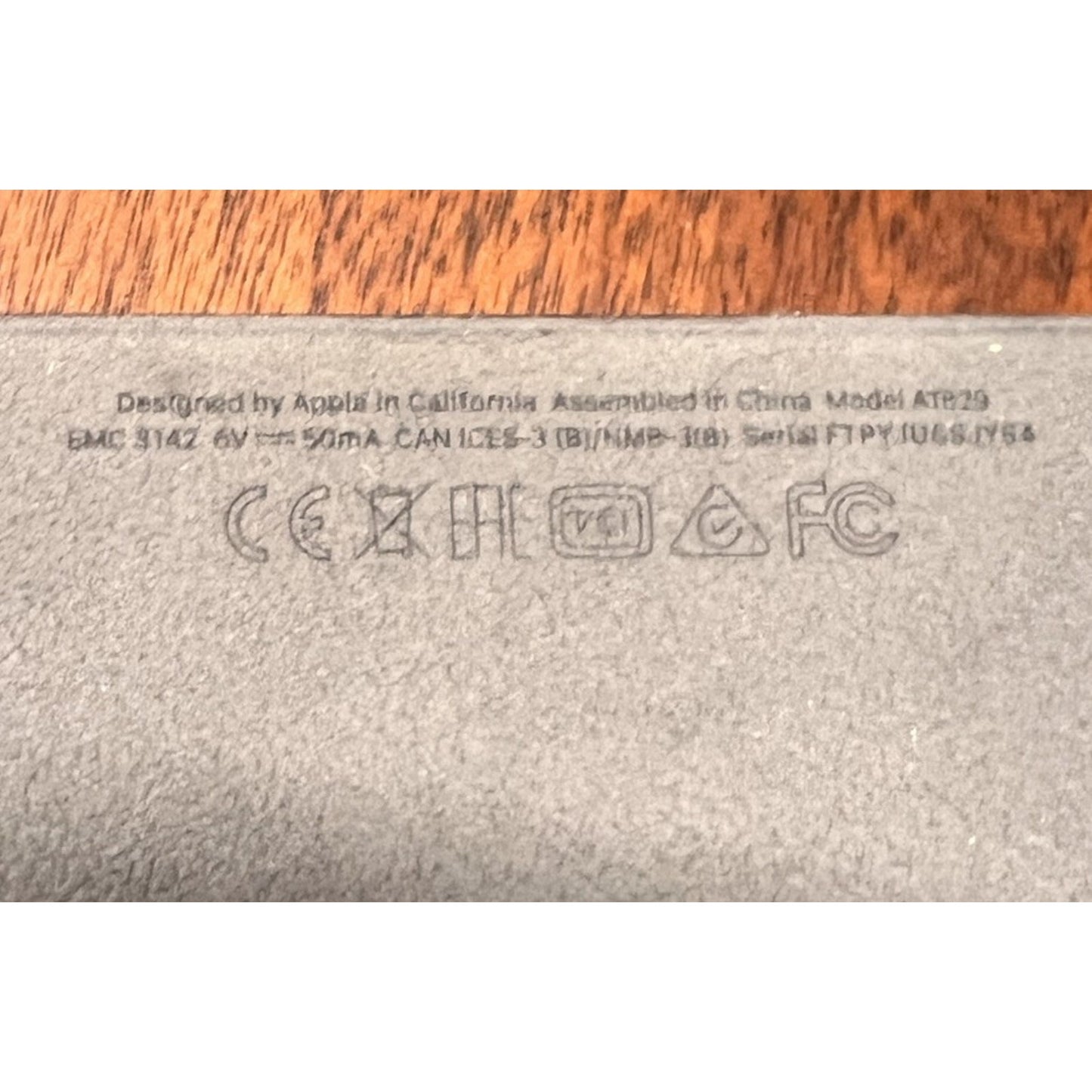 Apple Magic Smart Keyboard Folio Model A1629 Fits 10.9” iPad - Tested & Working