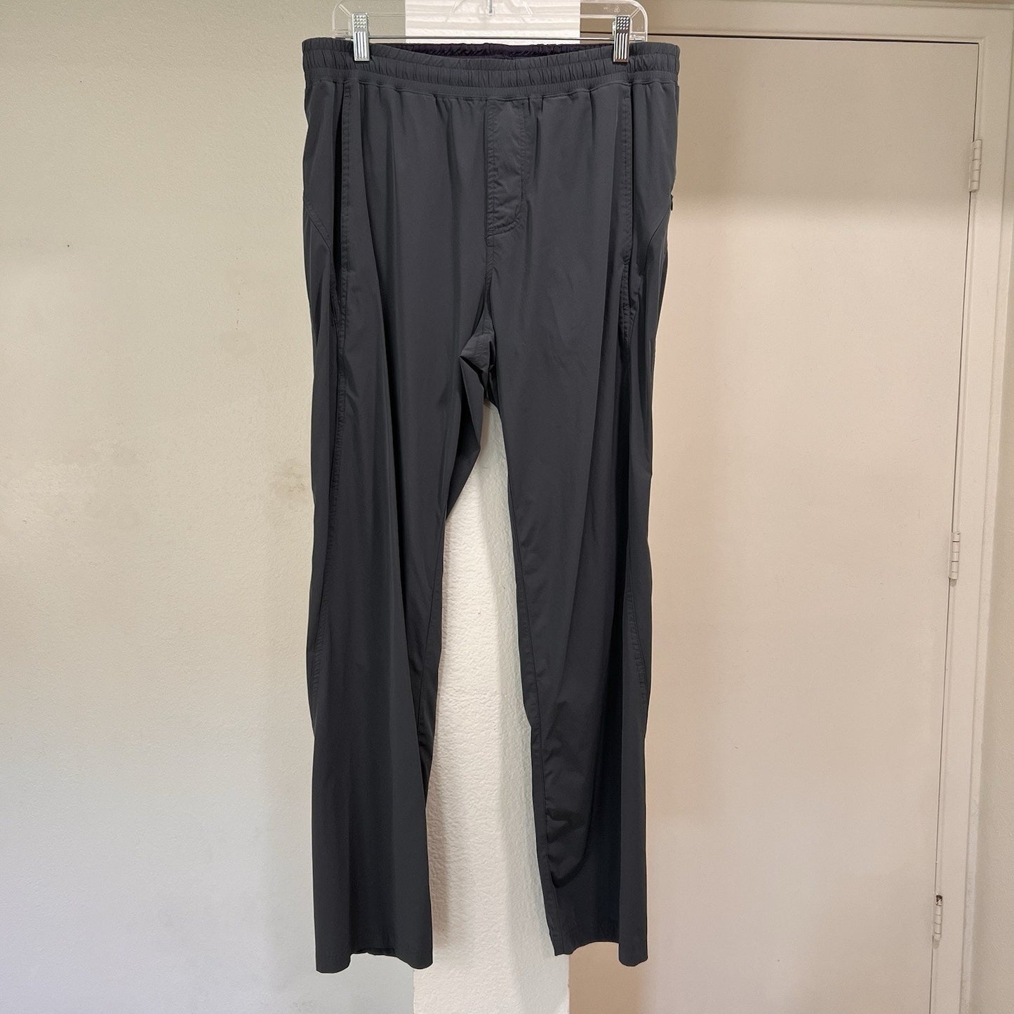 Rhone Torrent Pants (L) 34x30 Windbreaker Performance Golf Grey Pull On Stretch