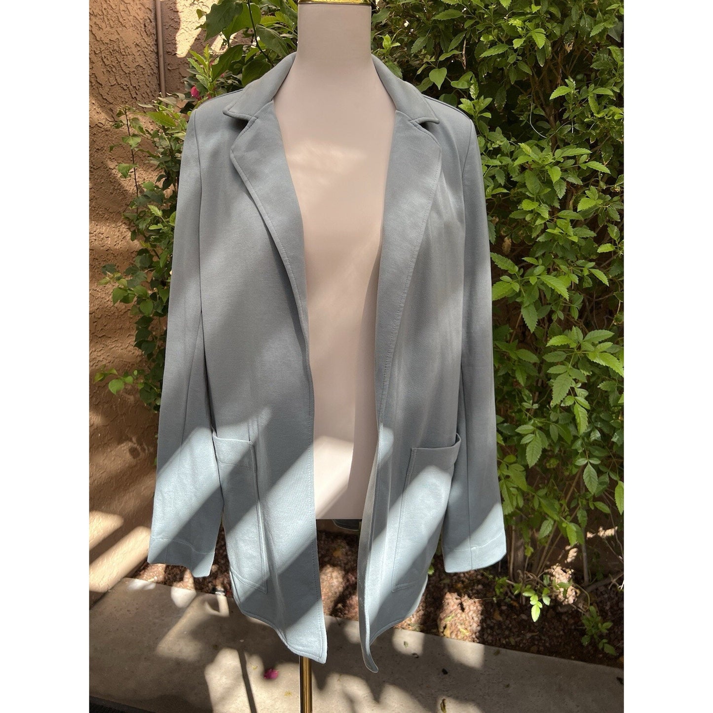 Athleta Eastbound Blazer Sz 12 Boyfriend Travel Work Career Relaxed Stretch