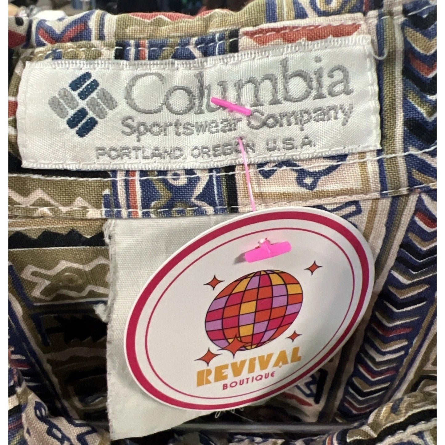 Columbia Outdoor Pattern Button Up Collared Short Sleeve Shirt Sz. Large