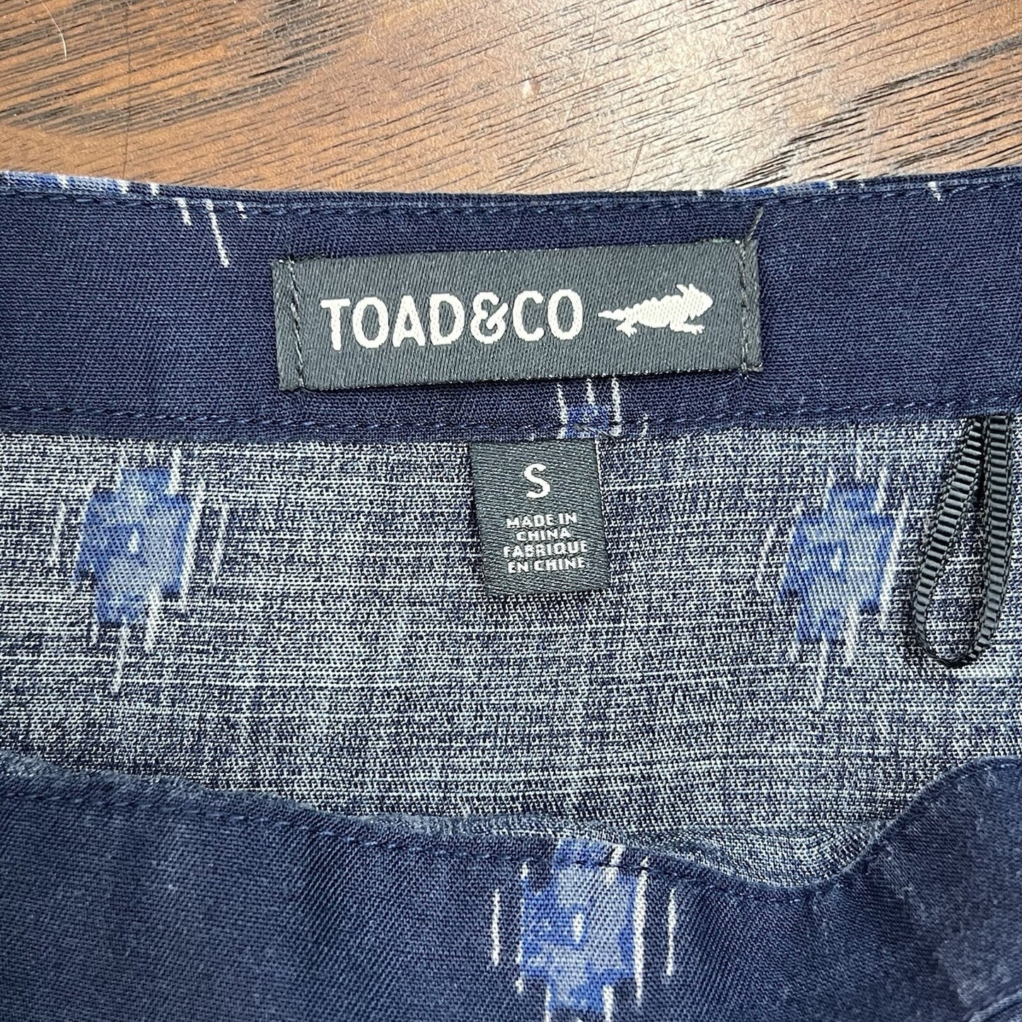 Toad & Co (S) Wrap Mini-Skirt 100% Tencel Blue Aztec Outdoor Casual Sustainable