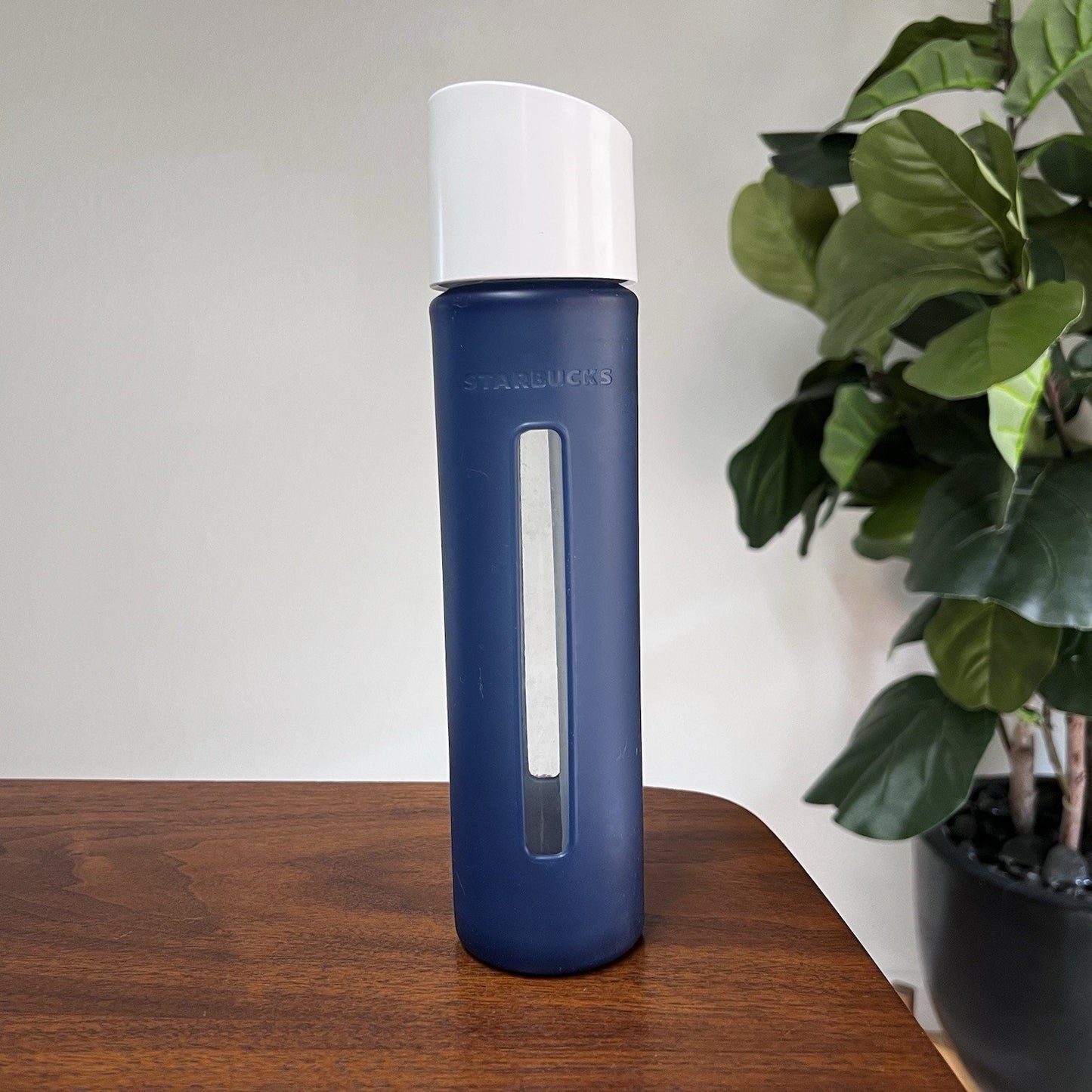 Starbucks 2010 Glass Blue Silicone Sleeve Bottle Tumbler Flip Top Cold Water