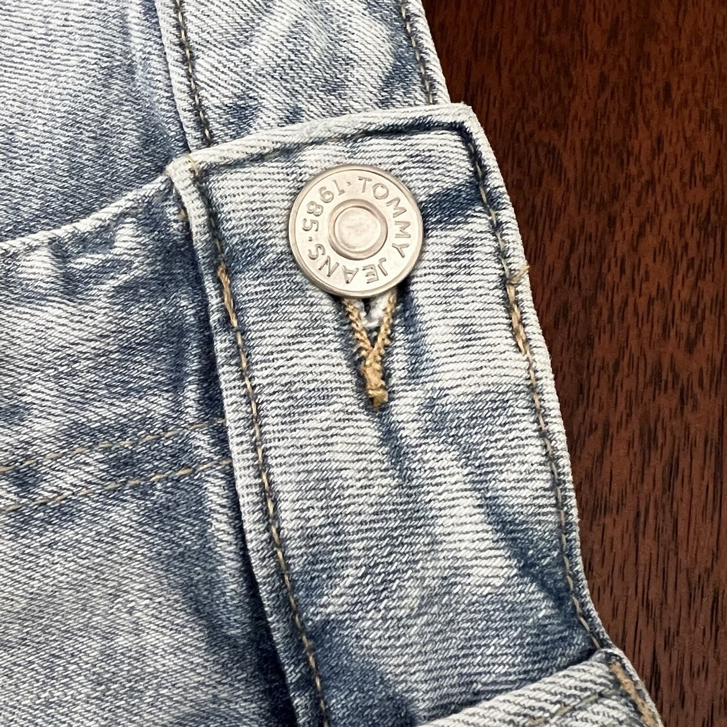 Tommy Jeans Distressed Cutoff Denim Miniskirt Size 0/25 Hilfiger Logo Y2K Vibes