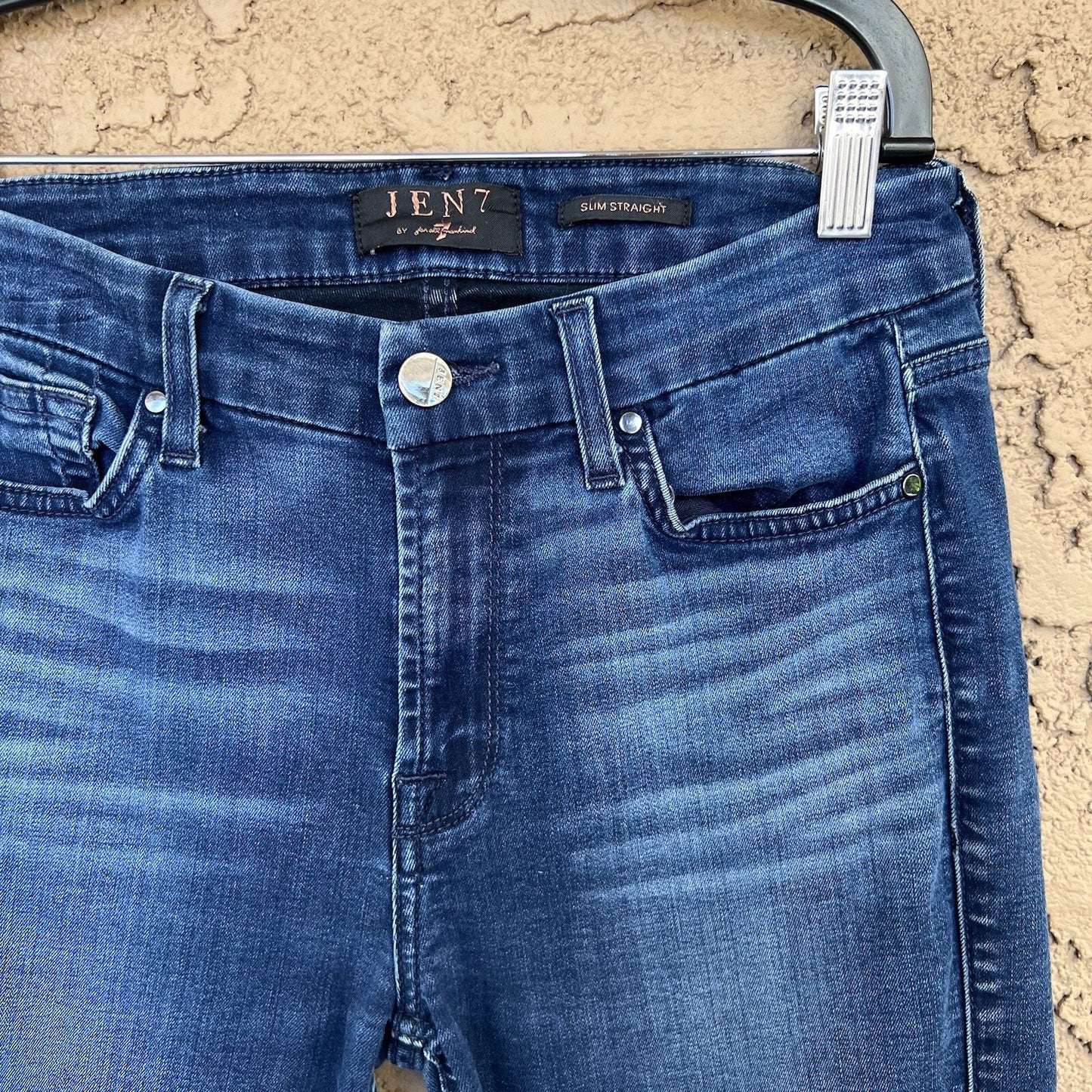 Jen7 7 for All Mankind Slim Straight 28” Sz 2 Jean Sculpting Mid-Rise Dark Wash