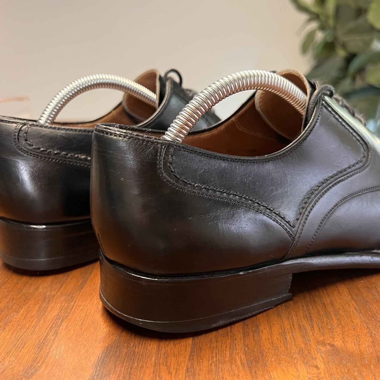 Magnanni 10XW Split Apron Toe Leather Dress Shoe 10077 Black Designer Extra Wide