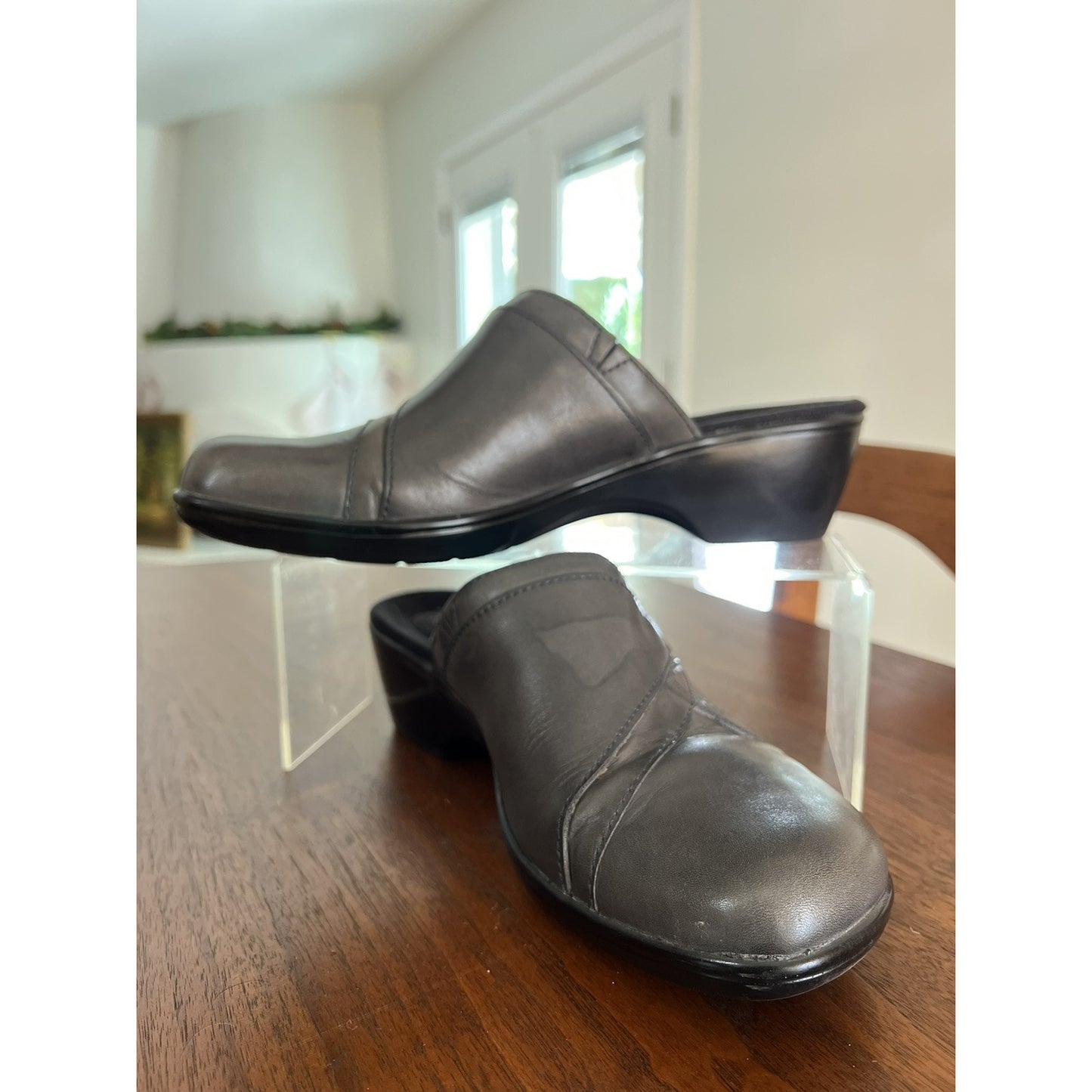 Clarks Bendables Leather Clogs Slip On Shoes Size 9
