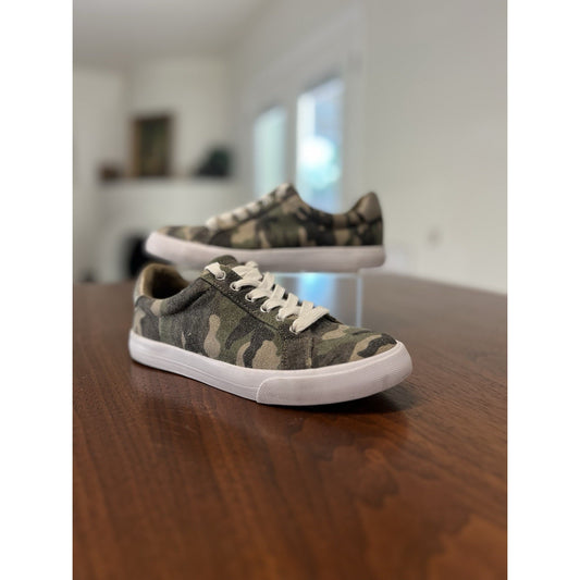 Nine West Layna Women's Camo Green Lace-up Sneakers Size 6
