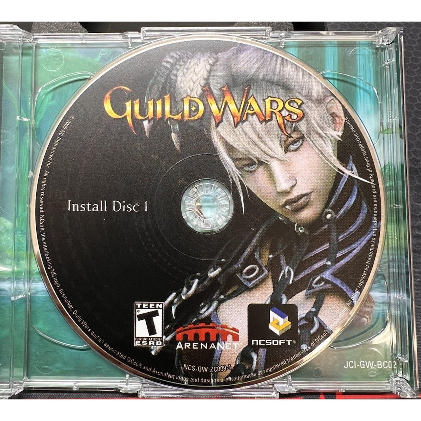 Guild Wars Base Game Collector’s Edition PC , Missing Headset & Art Book