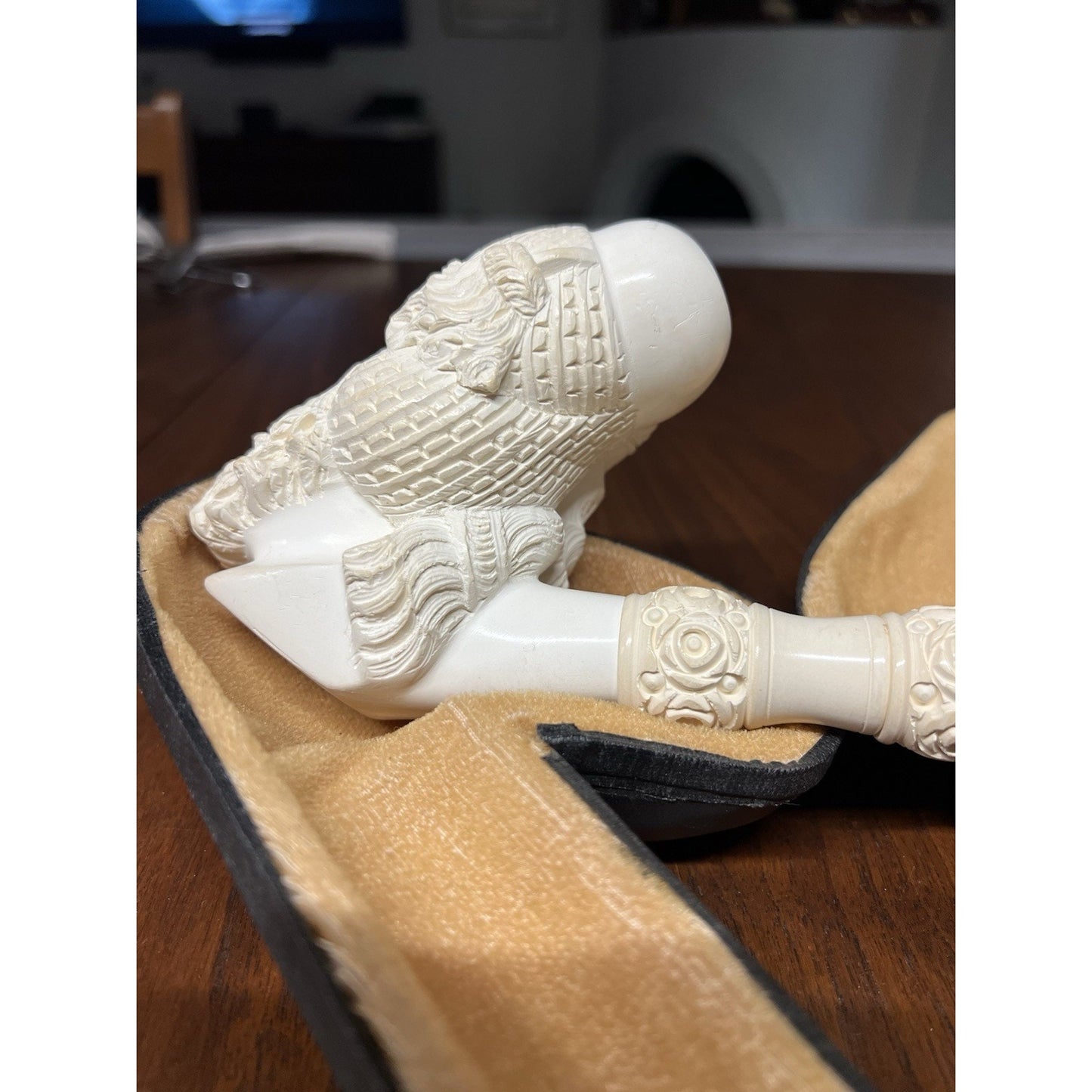 Vintage 15 in “Sultan” Meerschaum Handmade Artisan Estate Pipe w/ Case