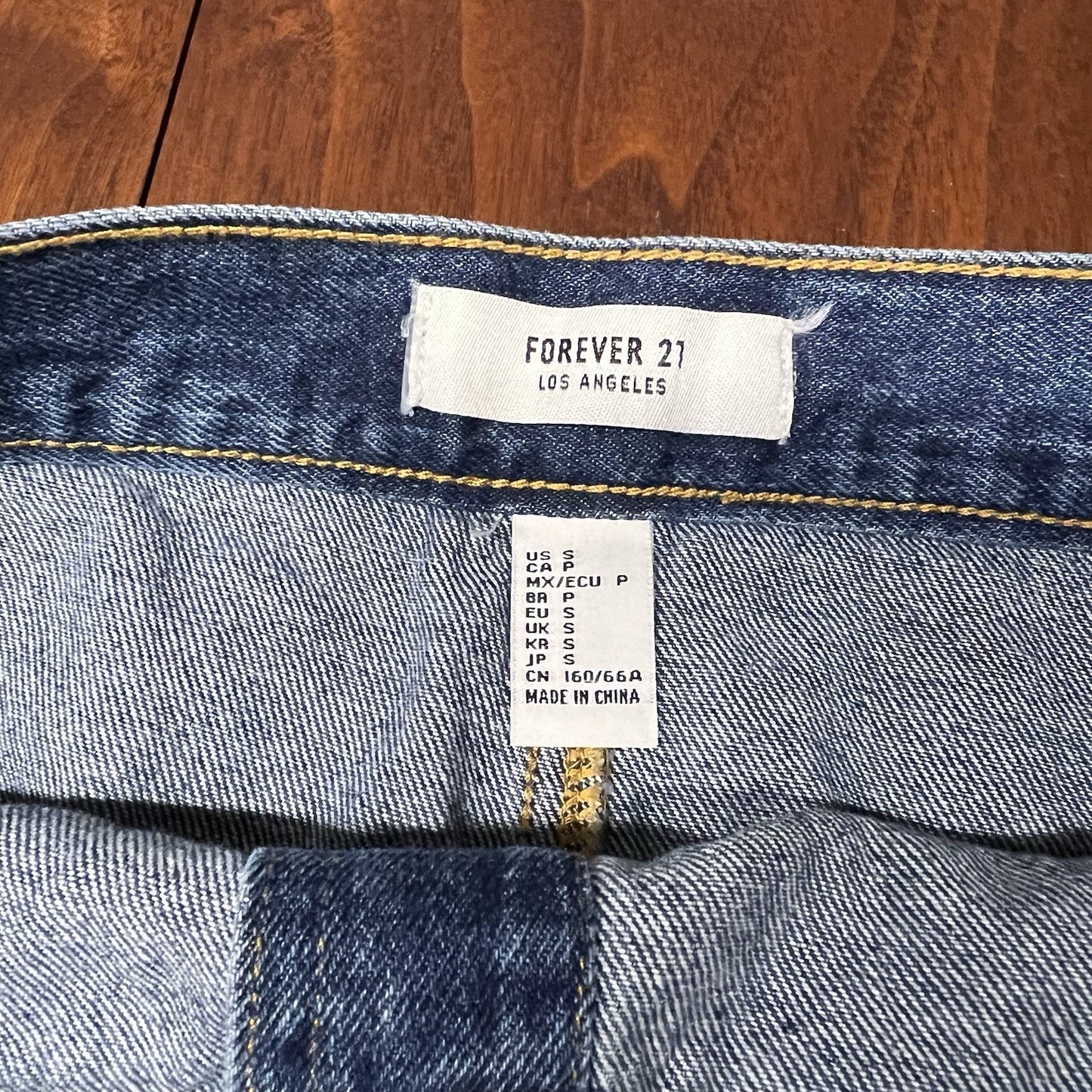 NWT Forever 21 Denim Blue Jean A-Line Mini Skirt Small 28” Button Up Dark Wash