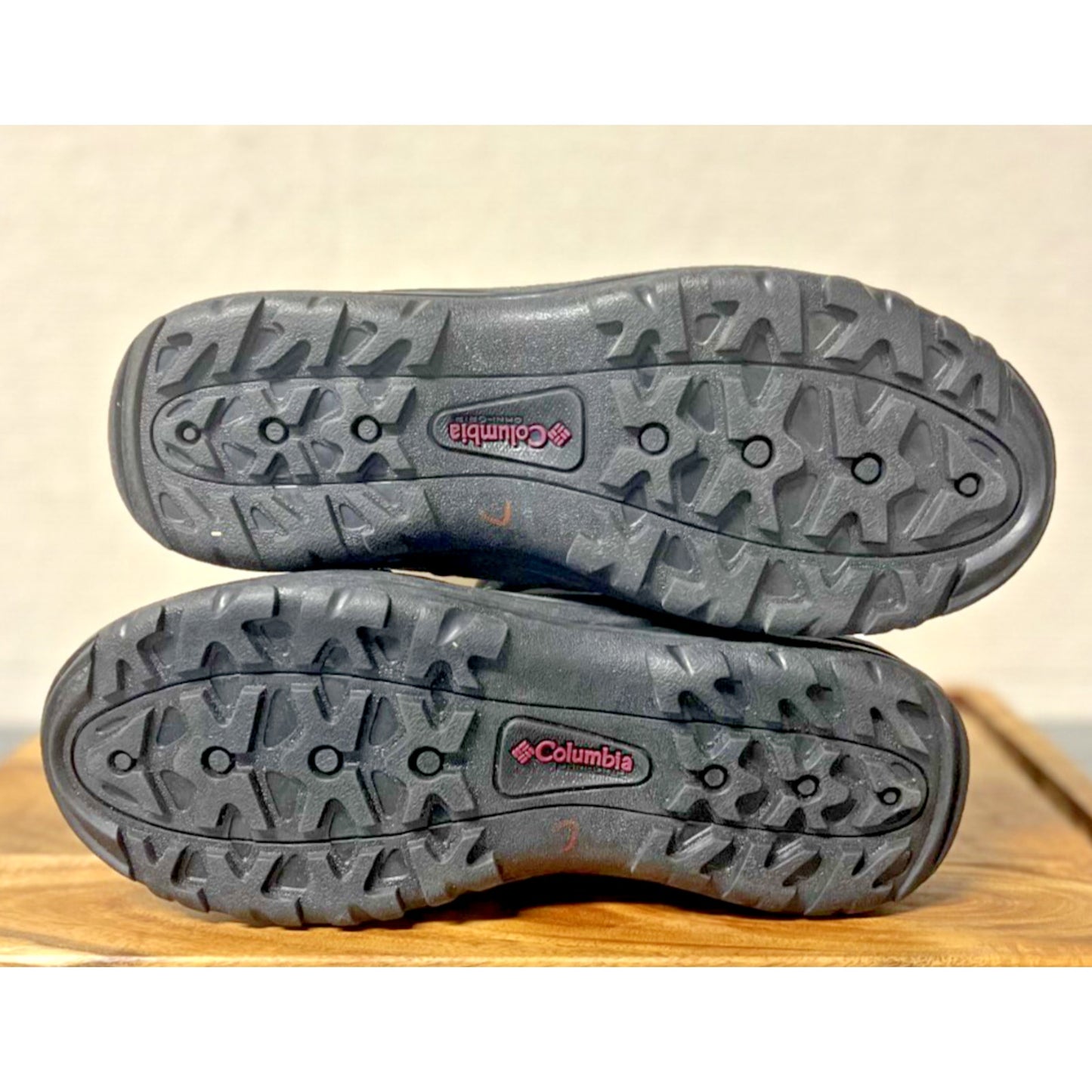 Columbia Ice Maiden II Waterproof Winter Boots Womens Size 8.5 Shale Gray 200g