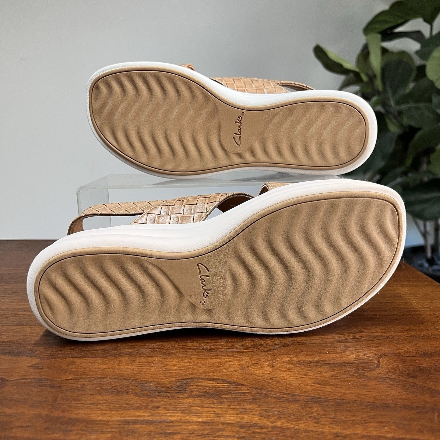 Clarks Cloudsteppers Backstrap Sandals Drift Sun 8.5W Cushionsoft Foam Beige