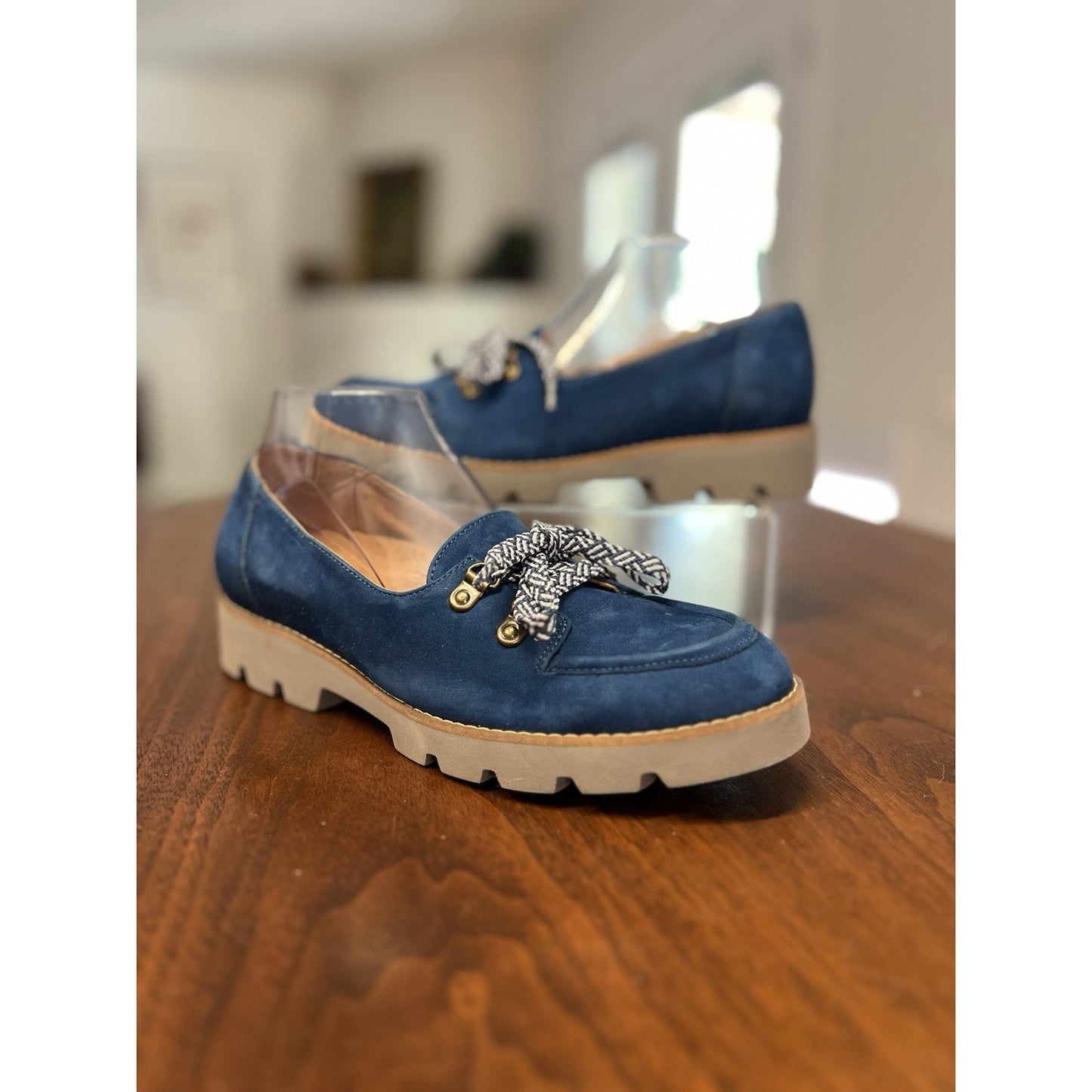 Vionic Teagan Blue Nubuck Leather Lace-Up Oxfords Size 8 Hiking Inspired