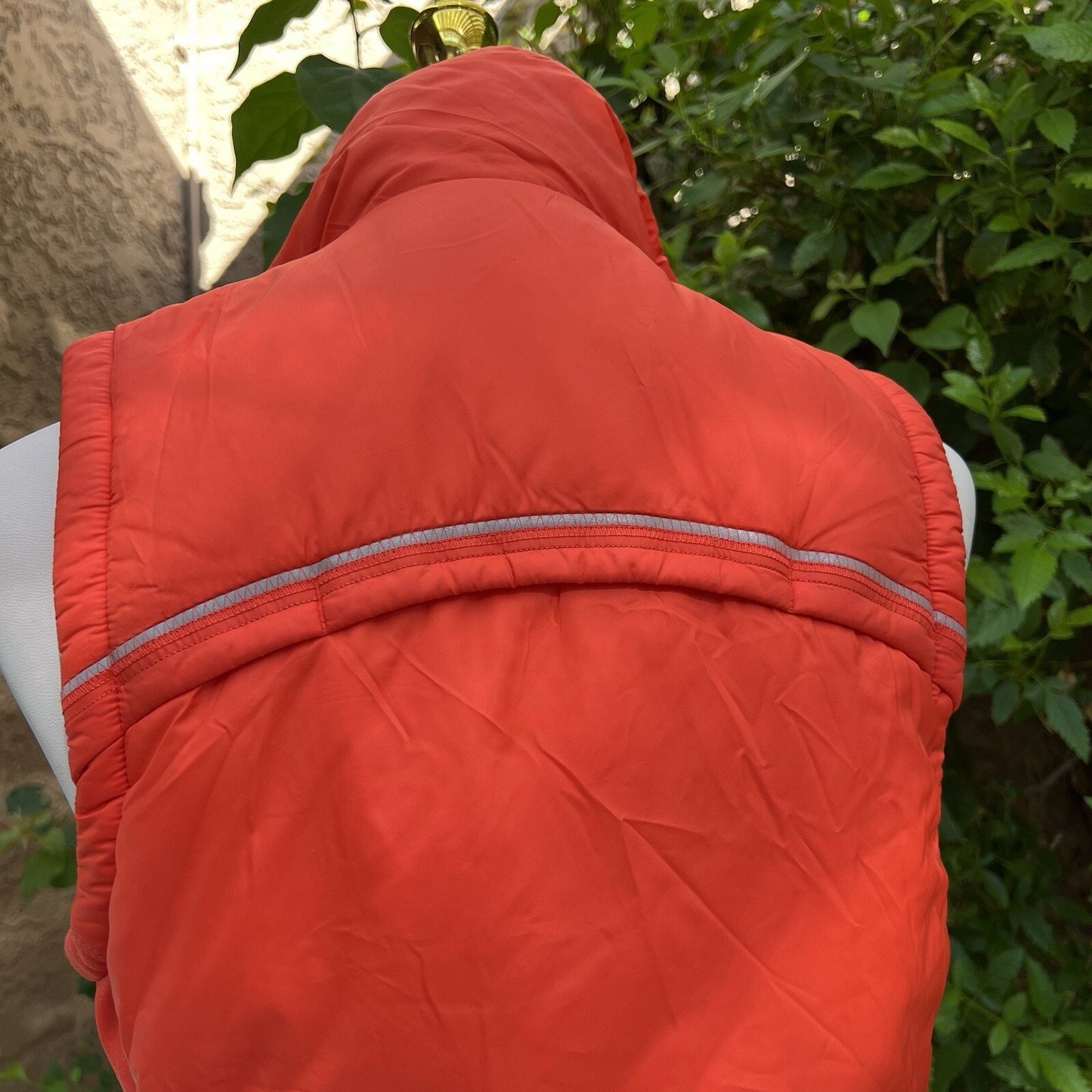 (S) Athleta Rock Ridge PrimaLoft Full Zip Puffer Vest Red Lightweight Pockets