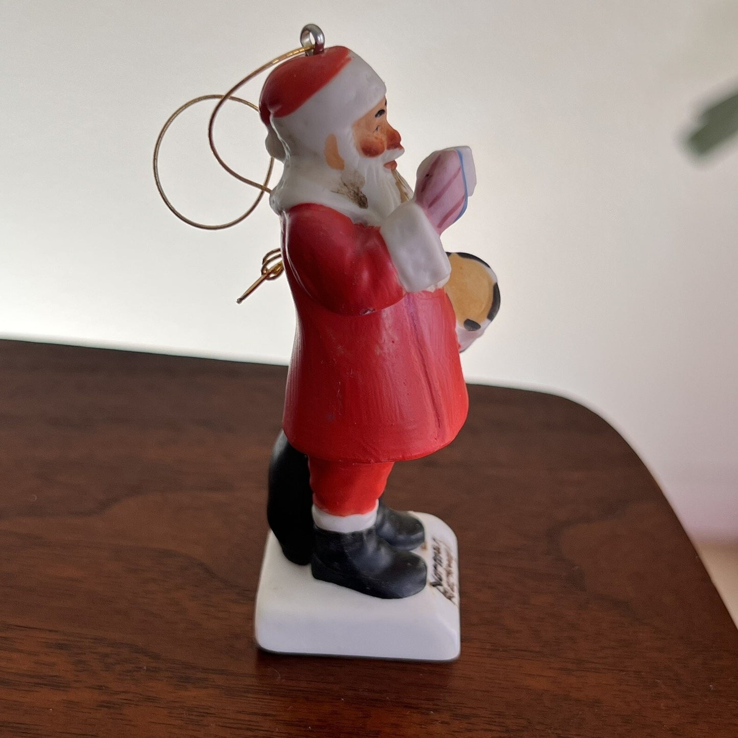 Perfect 1979 Norman Rockwell Grossman Santa Claus Christmas Porcelain Ornament