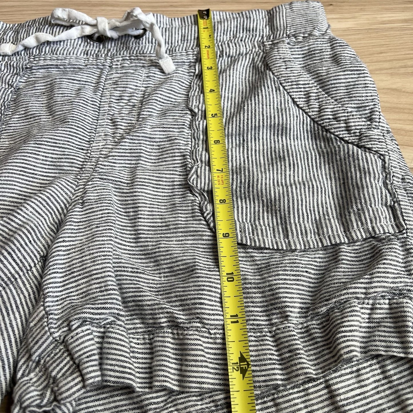 Athleta 100% Linen (6) Mid Rise Striped 30” Shorts Coastal Preppy 4” Inseam