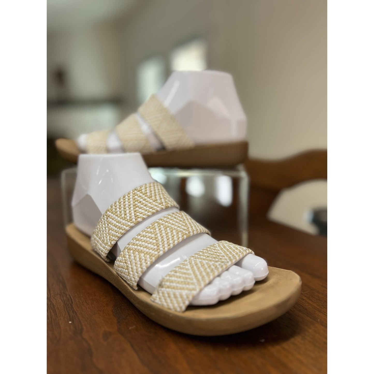 CL by Laundry Women’s Slip On Three Strap Sandal Size 6.5 Boho Style