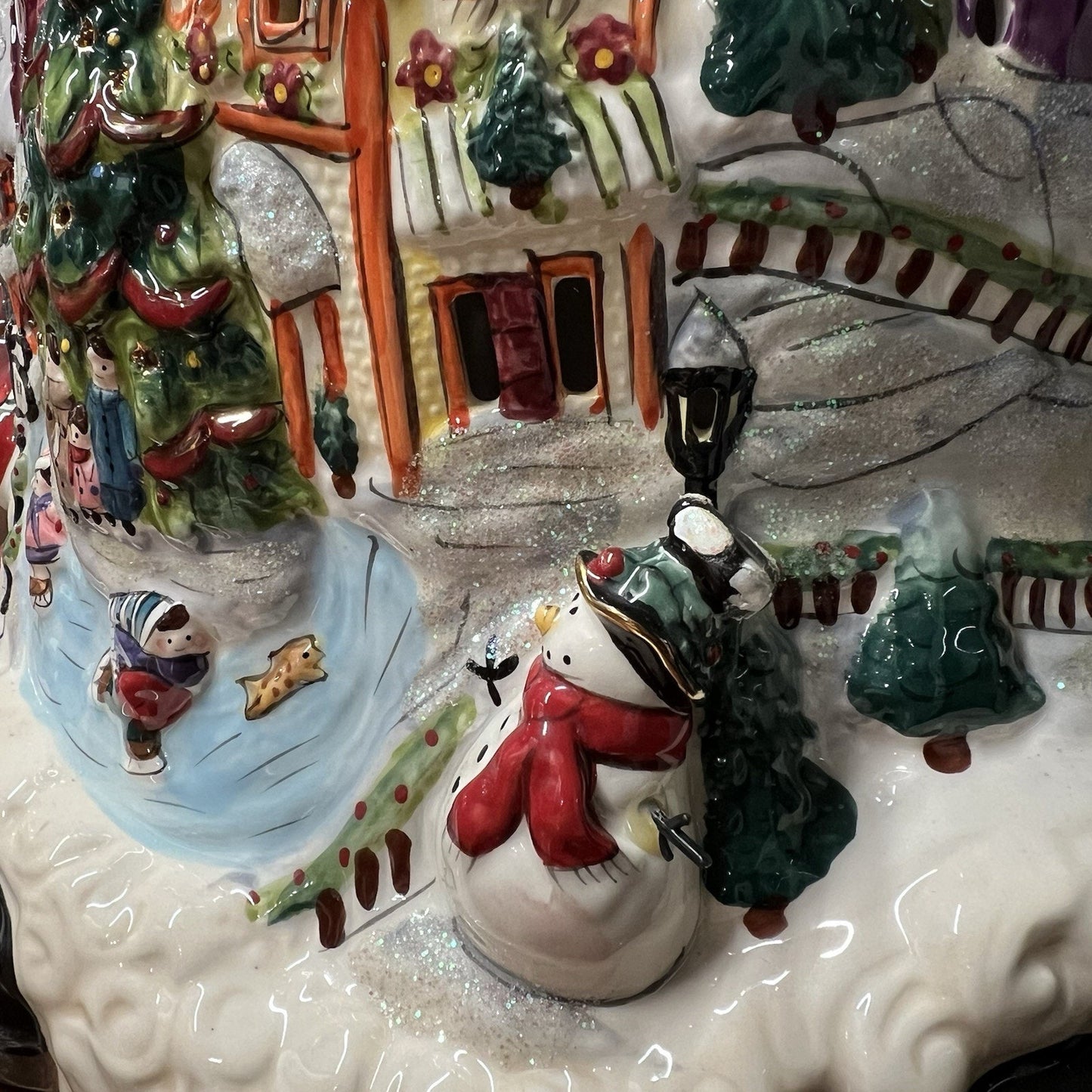 Blue Sky “Spirit Of Christmas” Santa Tea Light Heather Goldminc 22k Gold w Box