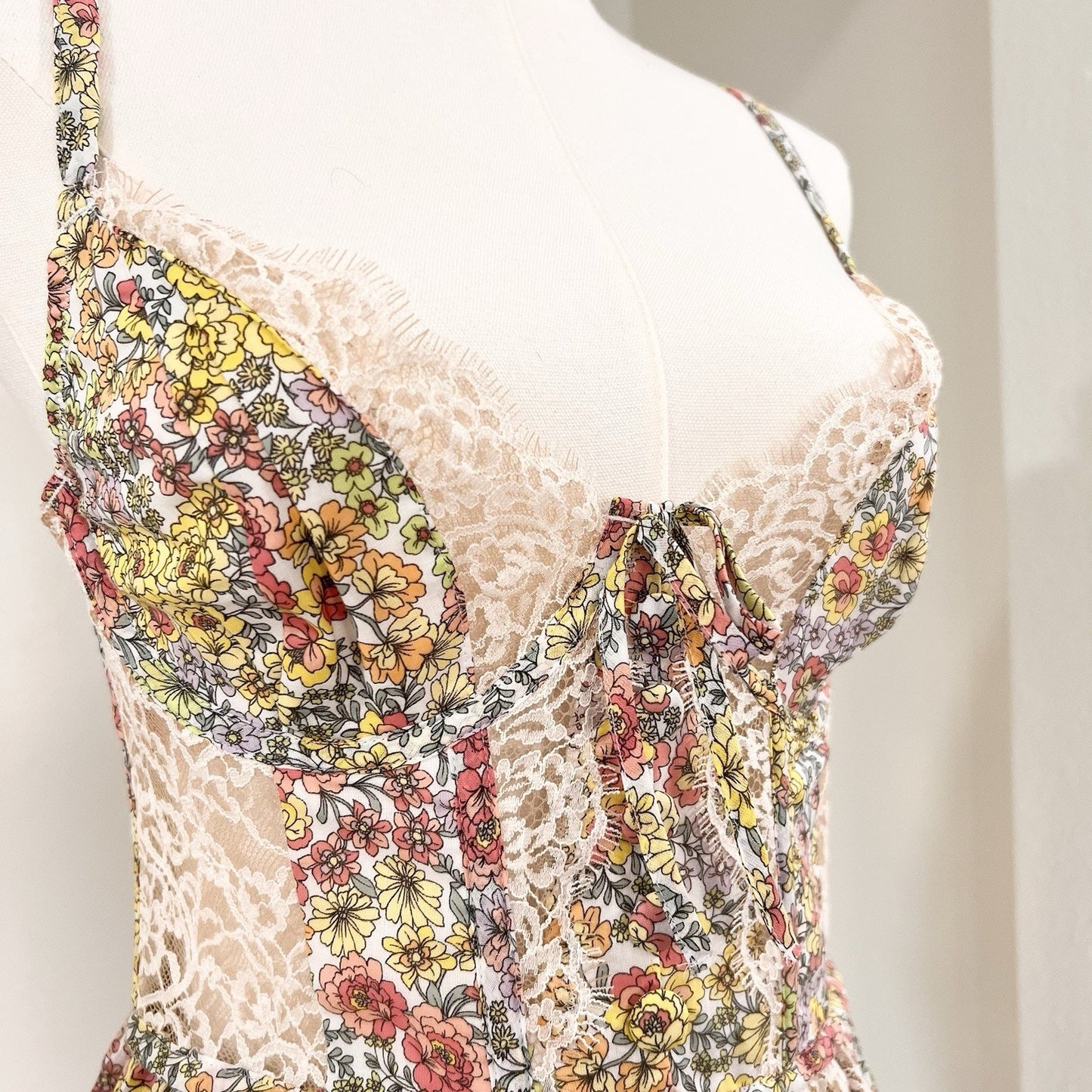 NWT For Love Lemons (M) Victoria’s Secret Esme Mini Dress Romantic Coquette Lace