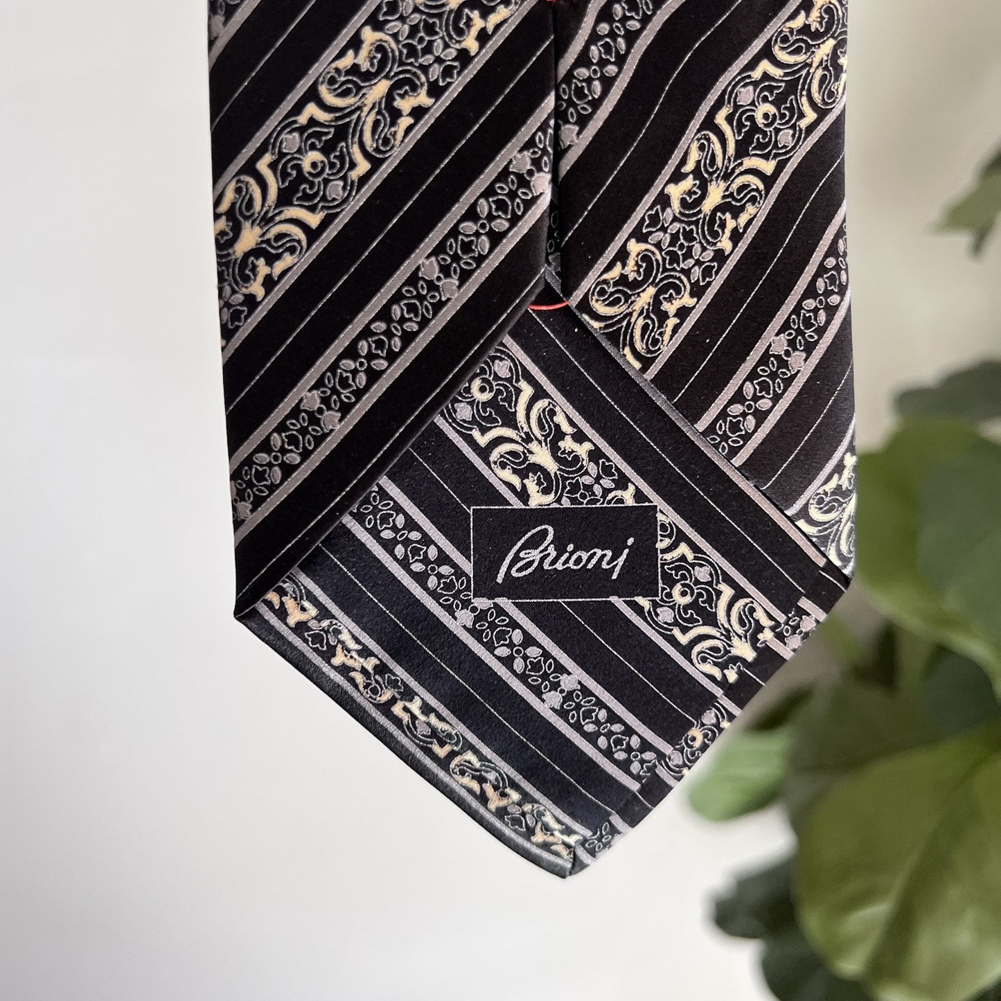 BRIONI Long Handmade 100% Silk Italian Designer Tie Black Silver Classic Rep Tie