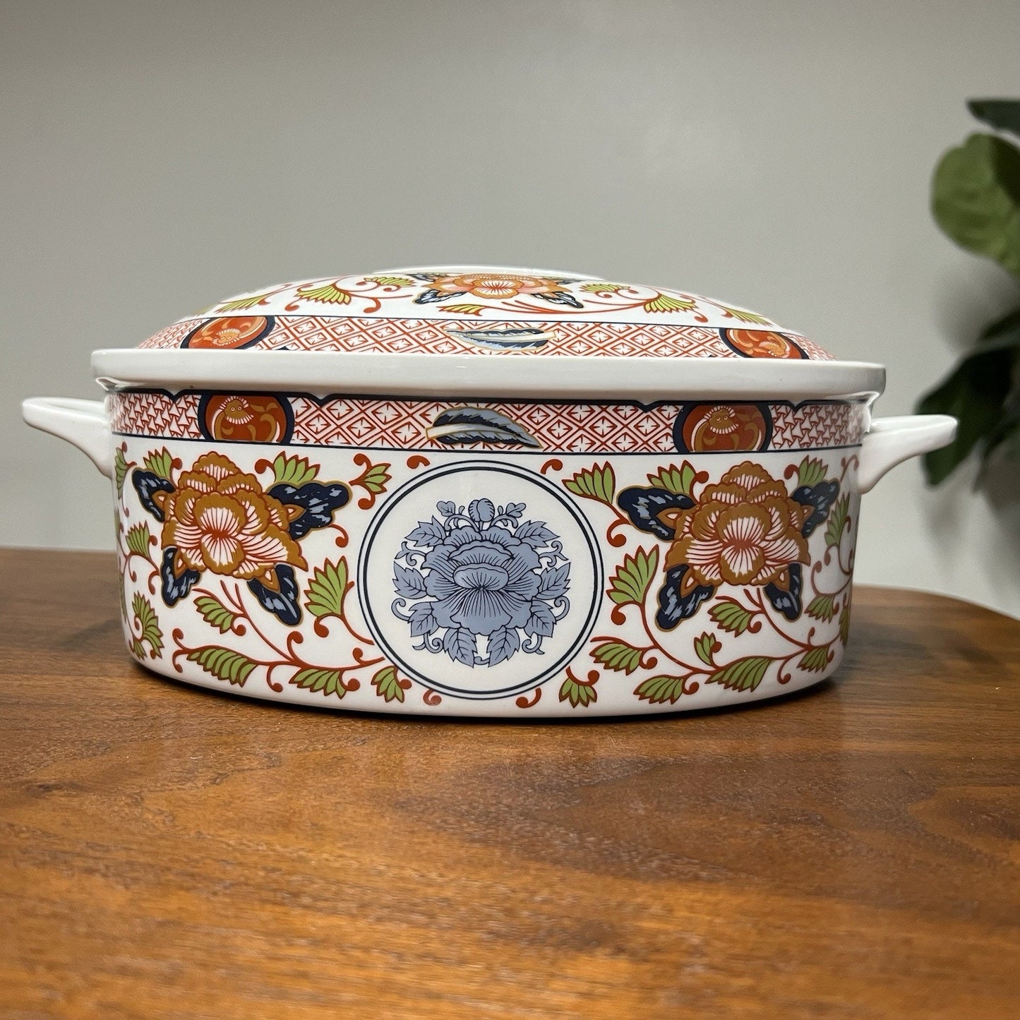 Georges Briard "Peony" 2 Qt Covered Casserole Dish Japanese Imari Reproduction
