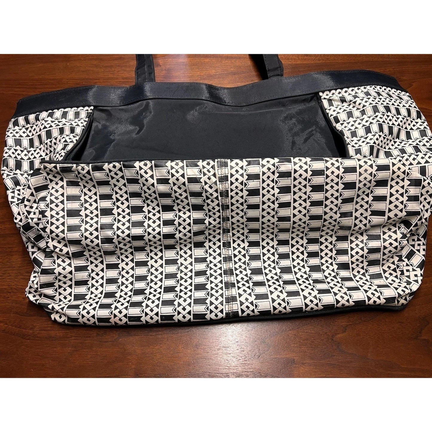 Estee Lauder Black And White Pattern Tote Bag