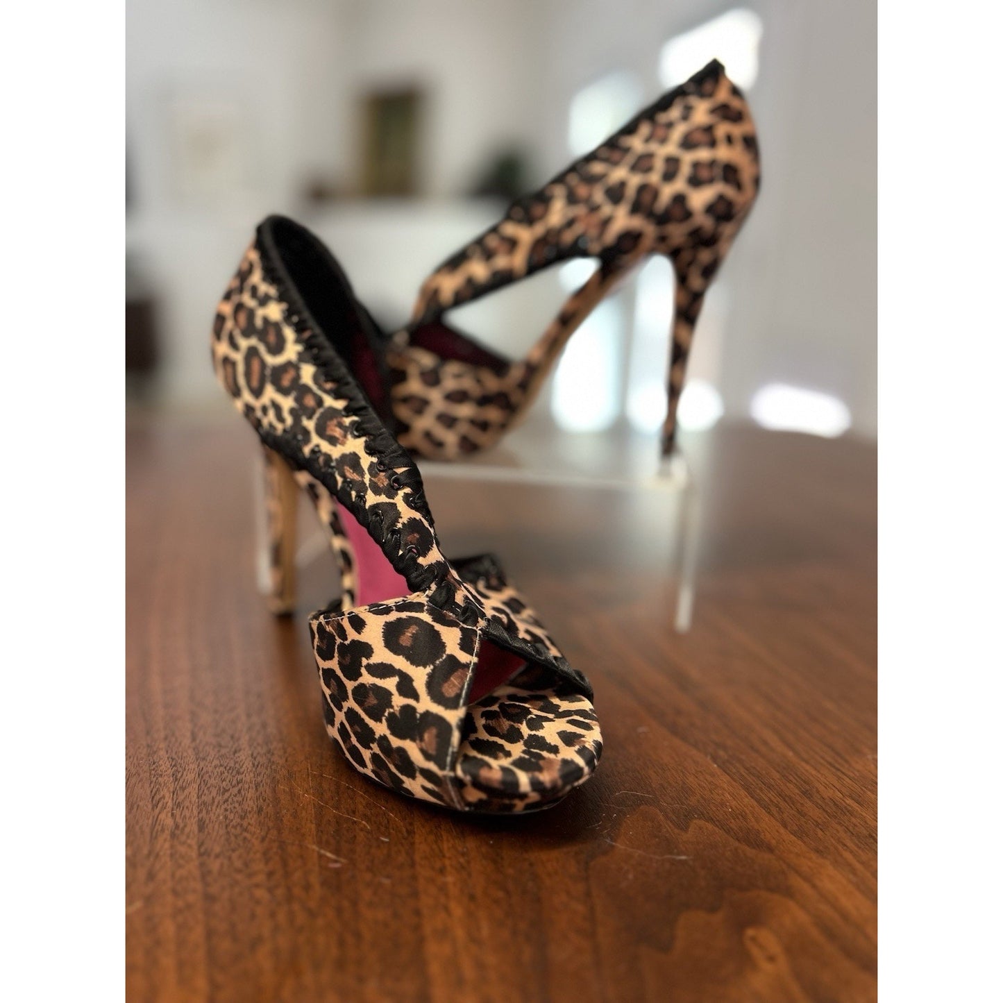 Betsey Johnson Walter Satin Leopard Print Stiletto High Heel Pumps Shoes SZ 8M