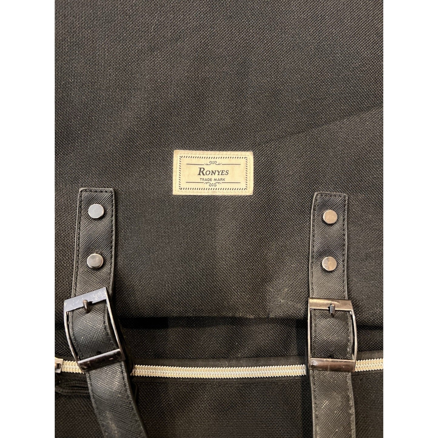 Ronyes Black Unisex Laptop Backpack with USB Port - Retail $79 - USB port