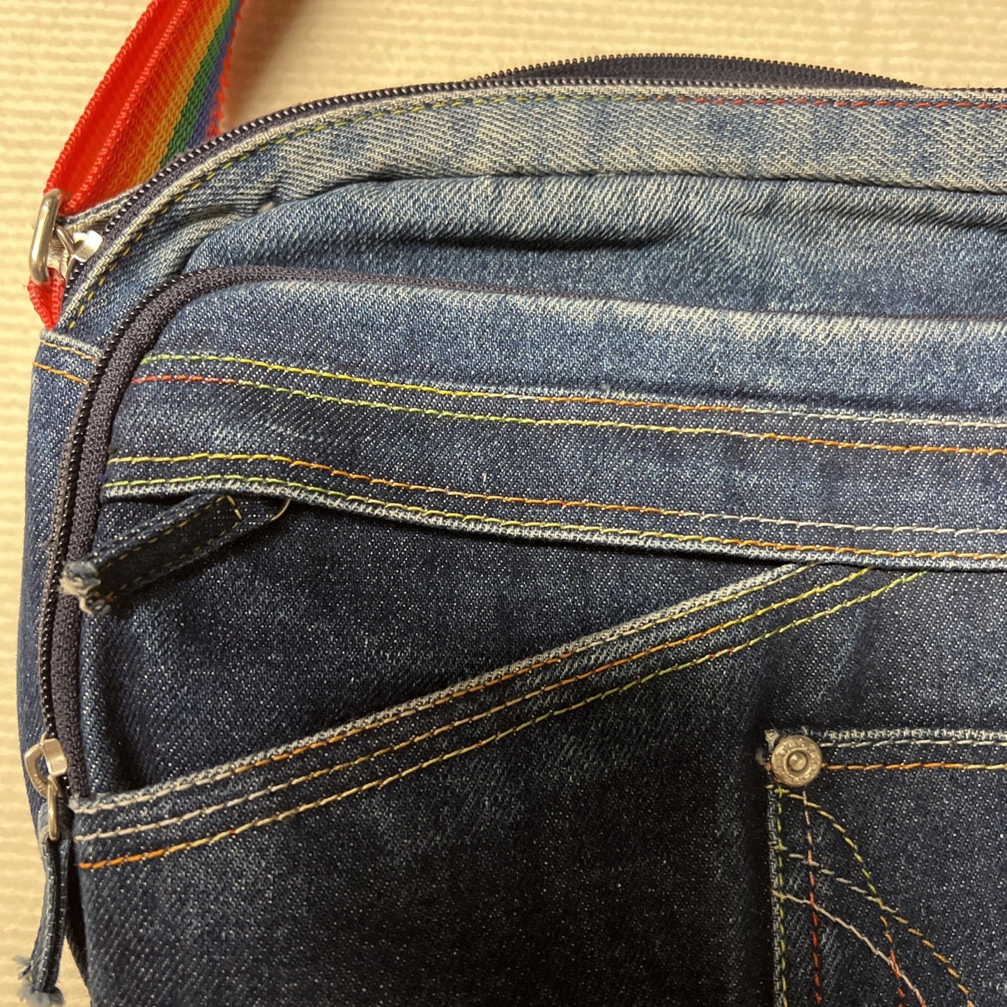 Vintage Y2K New Balance 4 Compartment Denim Cross Body Purse - Missing 1 Zipper