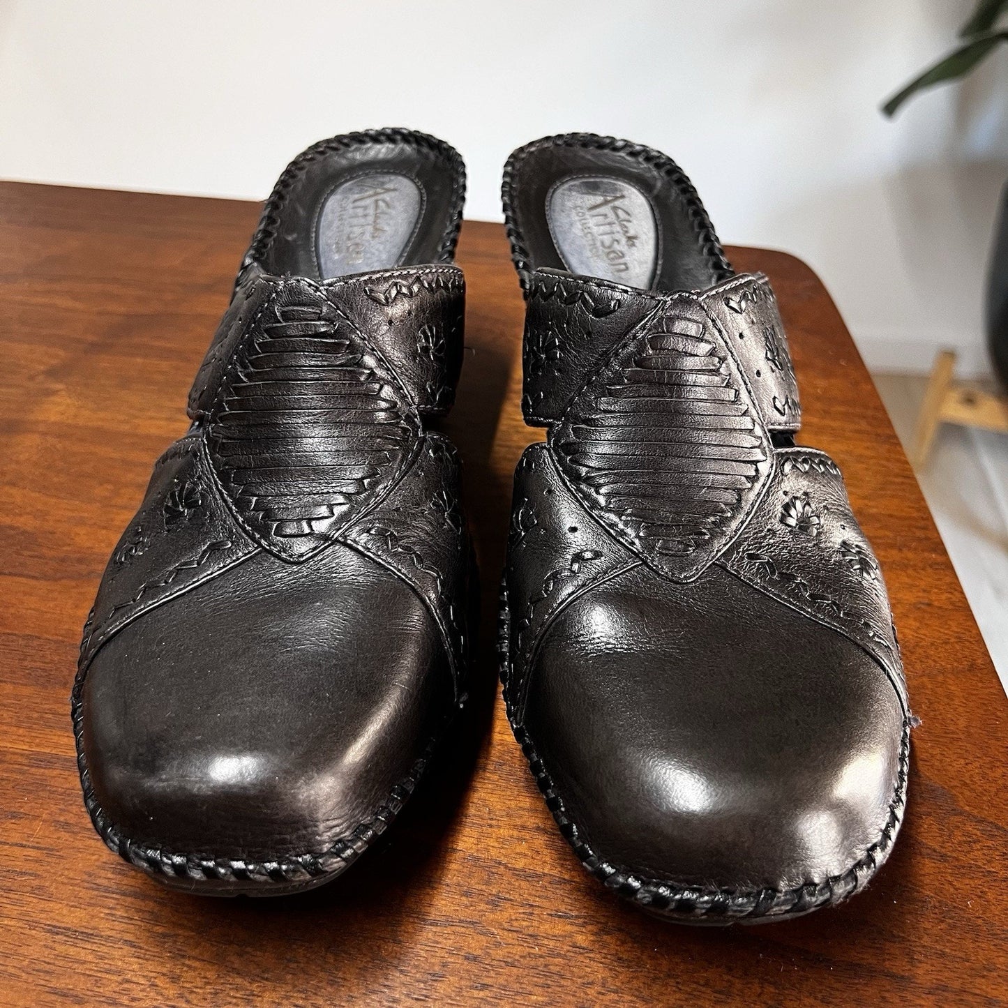 Clarks Artisan 9.5M Shiba Clog Mule Wedge Sandals Gray Leather Close Toe Shoe