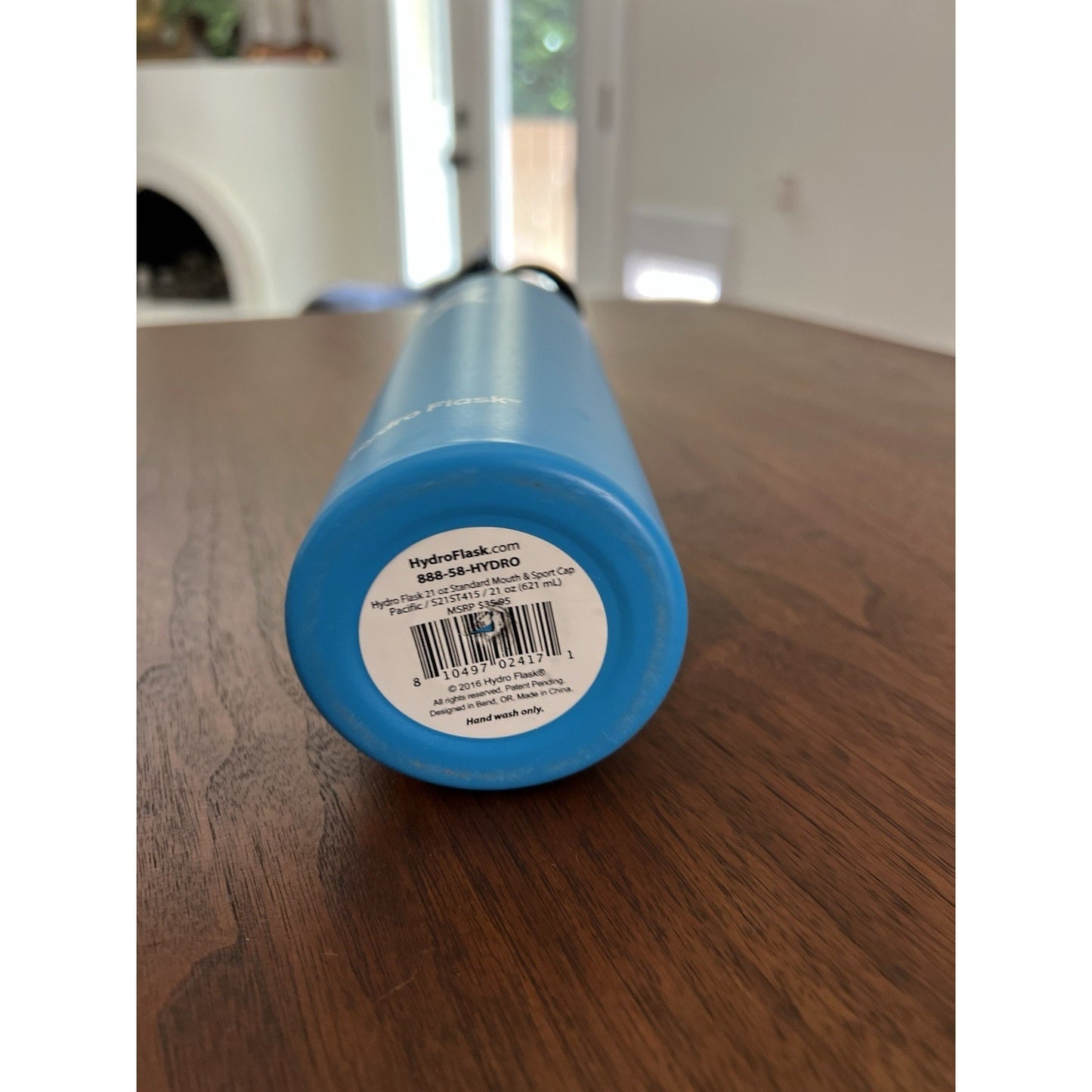 NWOT Hydro Flask Standard Mouth Water Bottle. Flex Cap Laguna 21 oz