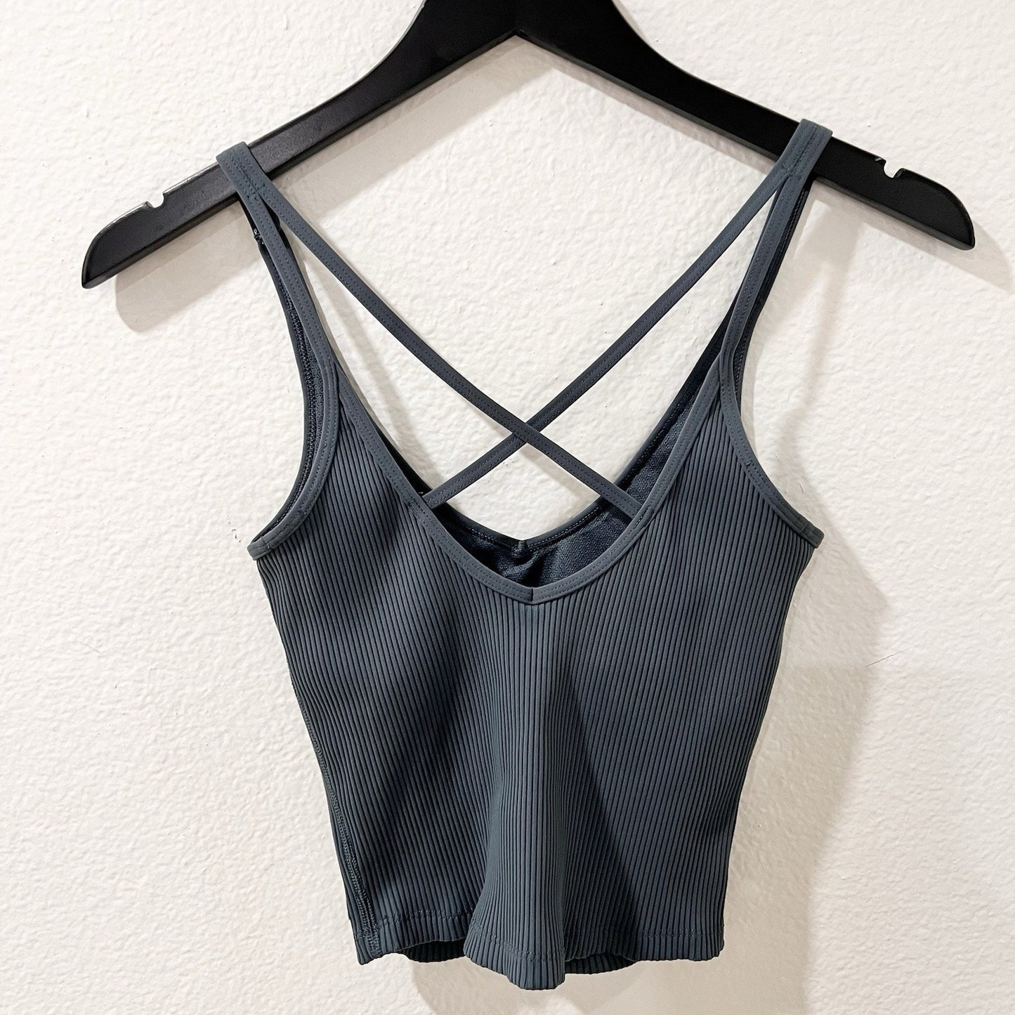 Vuori XS Rib Knit Crop Tank Workout Top “Stone” Shelf Bra Strappy