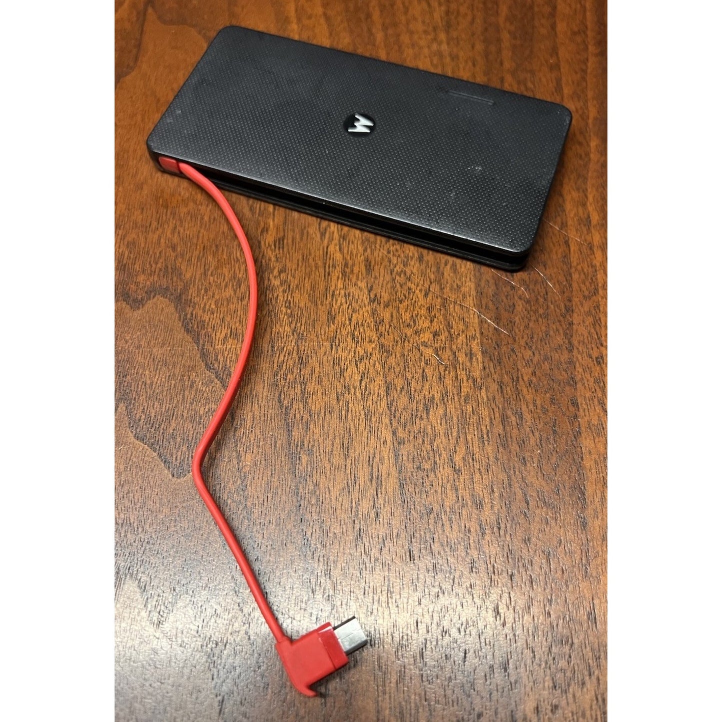 Motorola Power Pack Slim 4000 mAh Portable Battery Charger P4000 Black Red