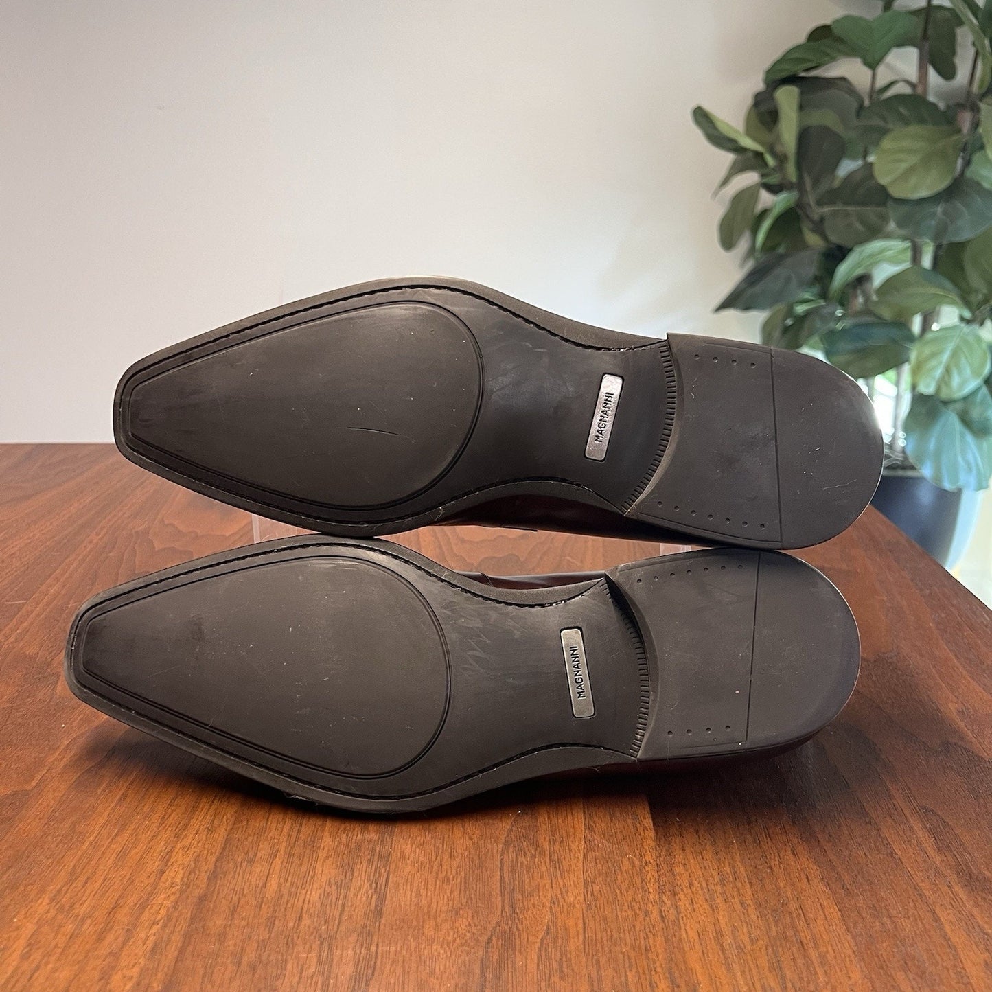 Magnanni Walden 11M Slip On Penny Loafer 15447 Mahogany Leather Dress Shoe