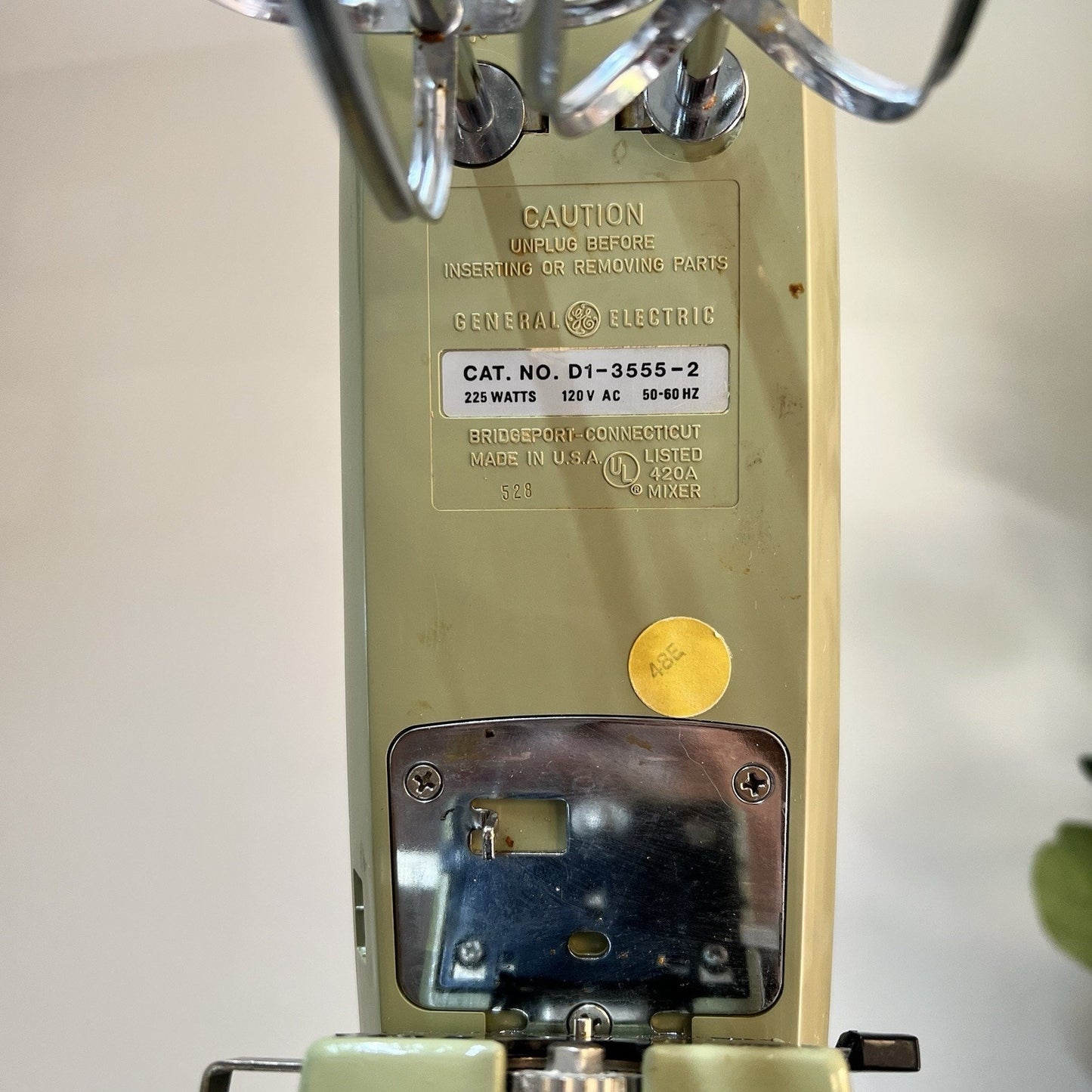 Vintage ‘60s General Electric Power Master Stand Mixer Green 12 Speed Cover