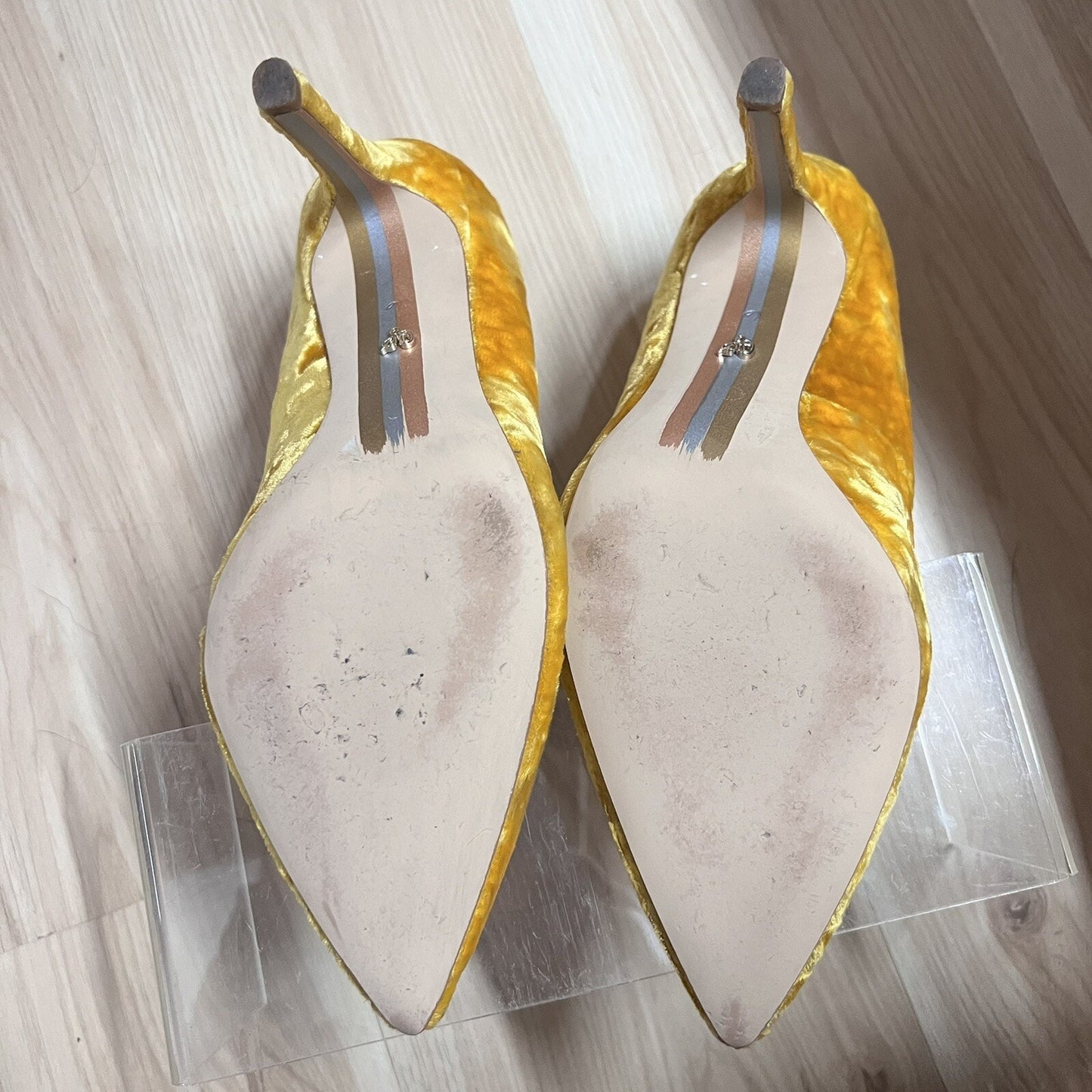 Sam Edelman “Hazel” Velvet 6M Pointed Toe High Heels Yellow/Gold Pump Stiletto
