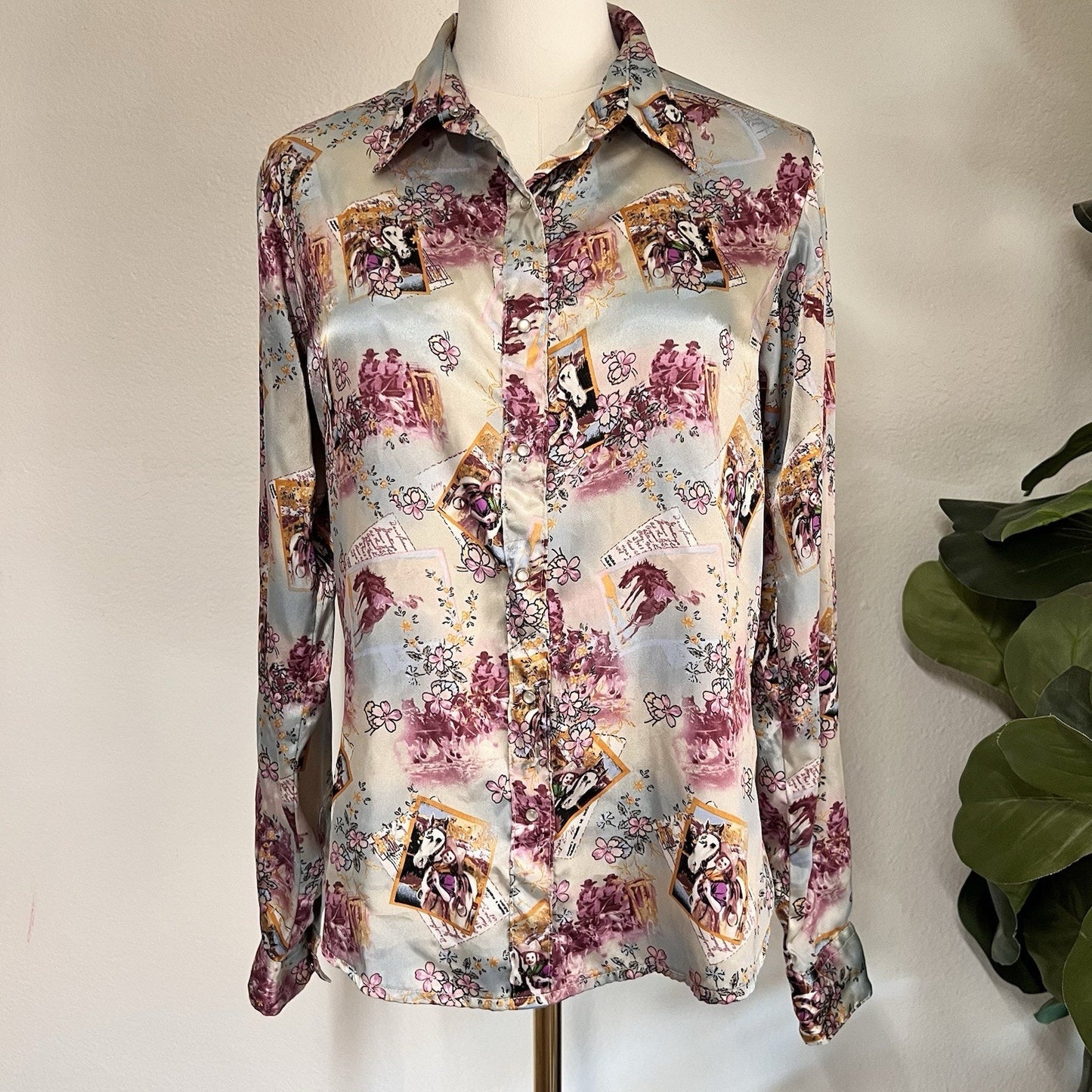 Vintage Wrangler Silky Pearl Snap Women’s Western Long Sleeve Button Up Cowgirl