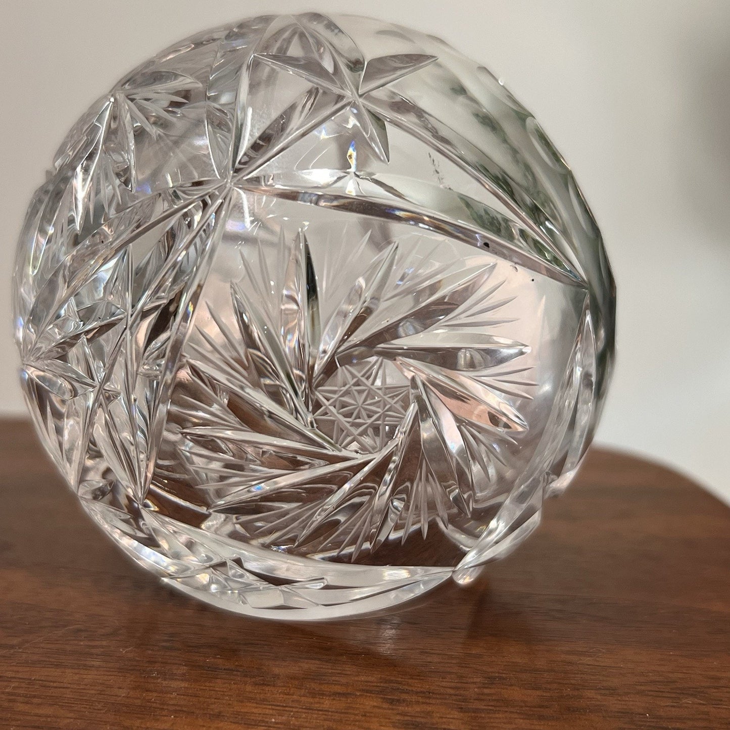 New Cut Lead Crystal Orb Ashtray Cigar Holder 60s Retro Pinwheel Cut Lounge