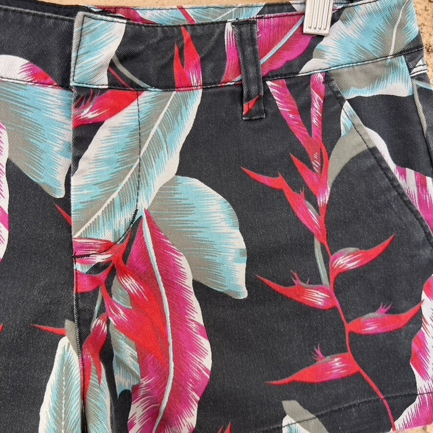 Y2K Volcom Frochickie Chino Low Rise Tropical Floral Skater Surf Vintage Beach