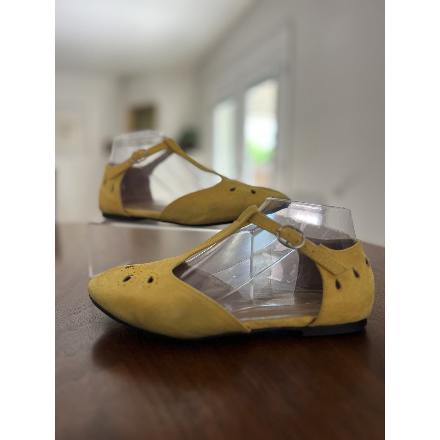 ModCloth “Turn Back Prime” Mustard Yellow Vegan Suede T-strap Flats Size 6.5