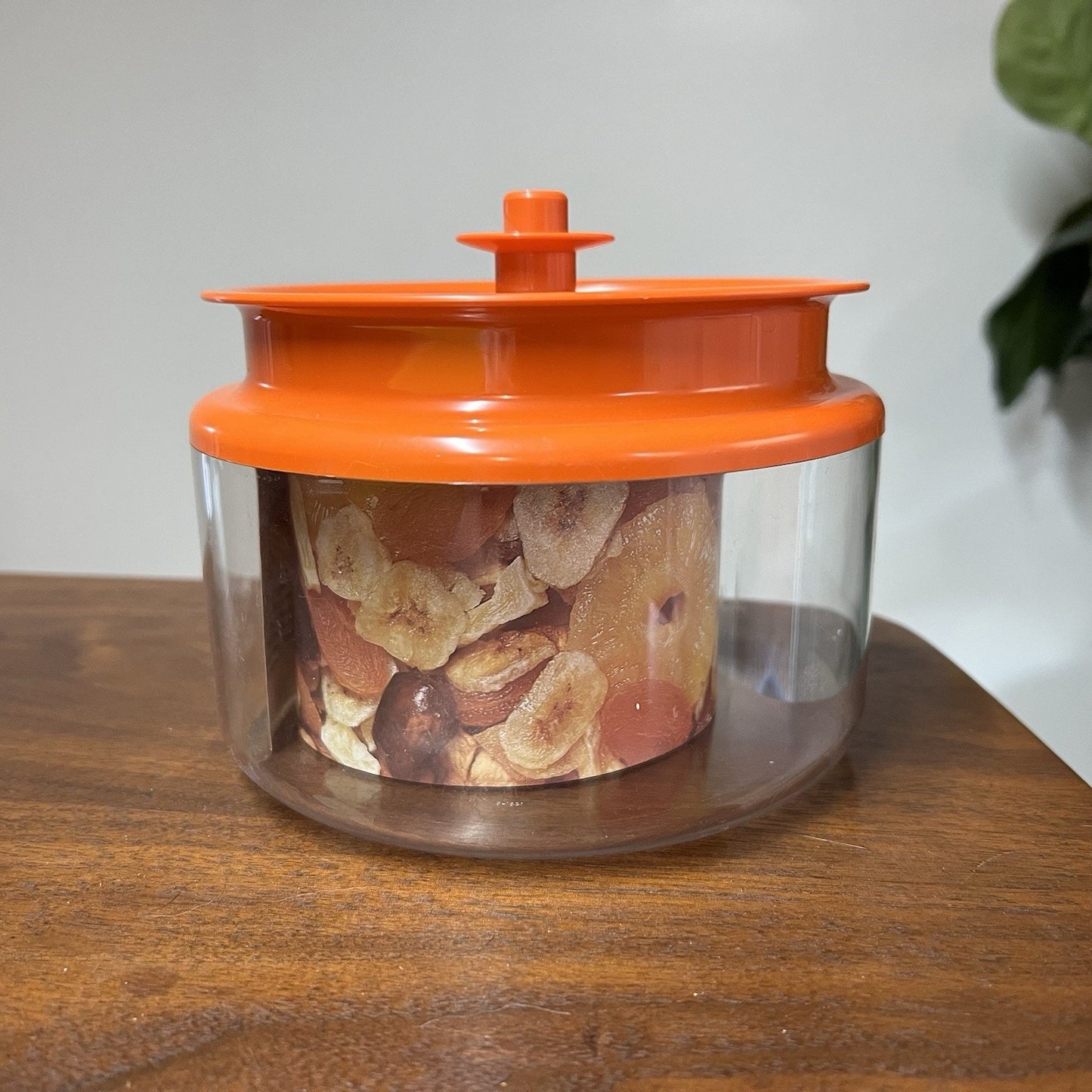 Tupperware 1481 Acrylic Canister Orange Push Button Top Lid 6.25 Cup Vintage