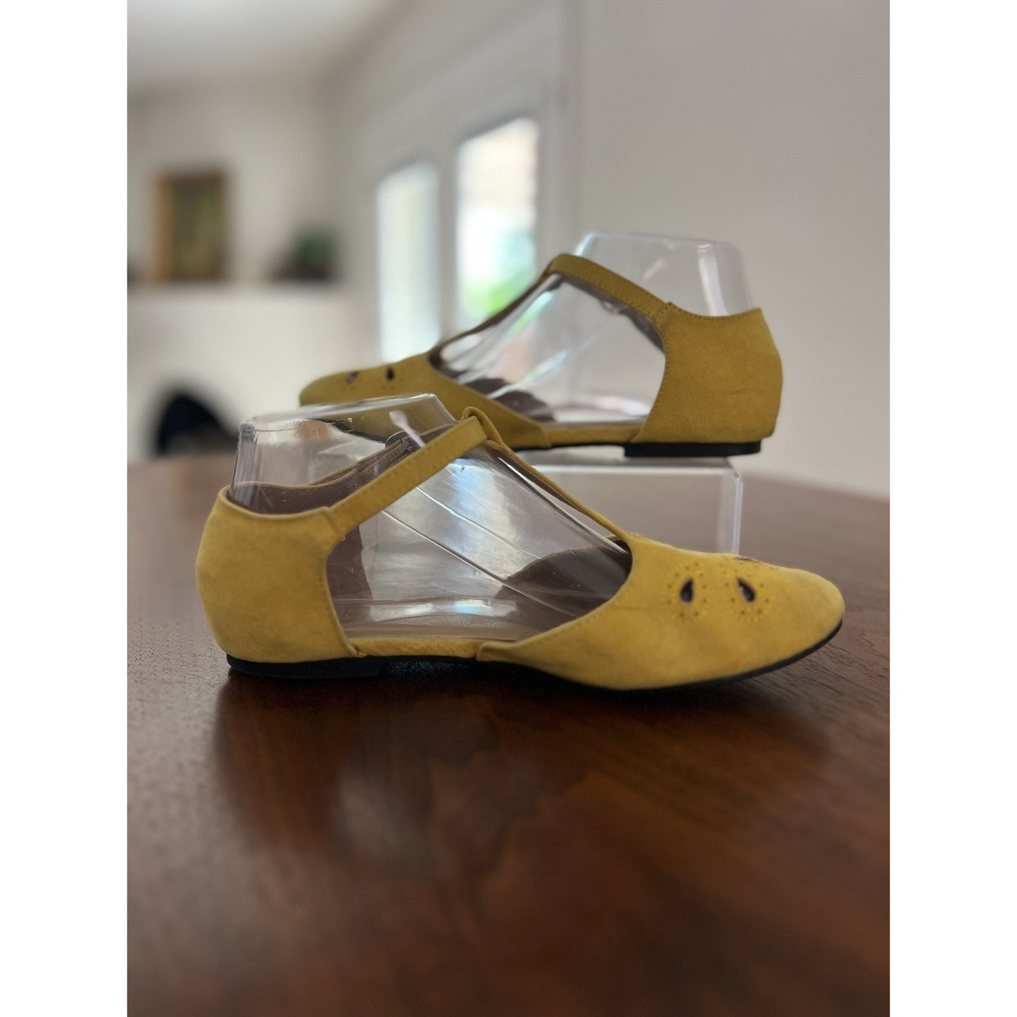 ModCloth “Turn Back Prime” Mustard Yellow Vegan Suede T-strap Flats Size 6.5