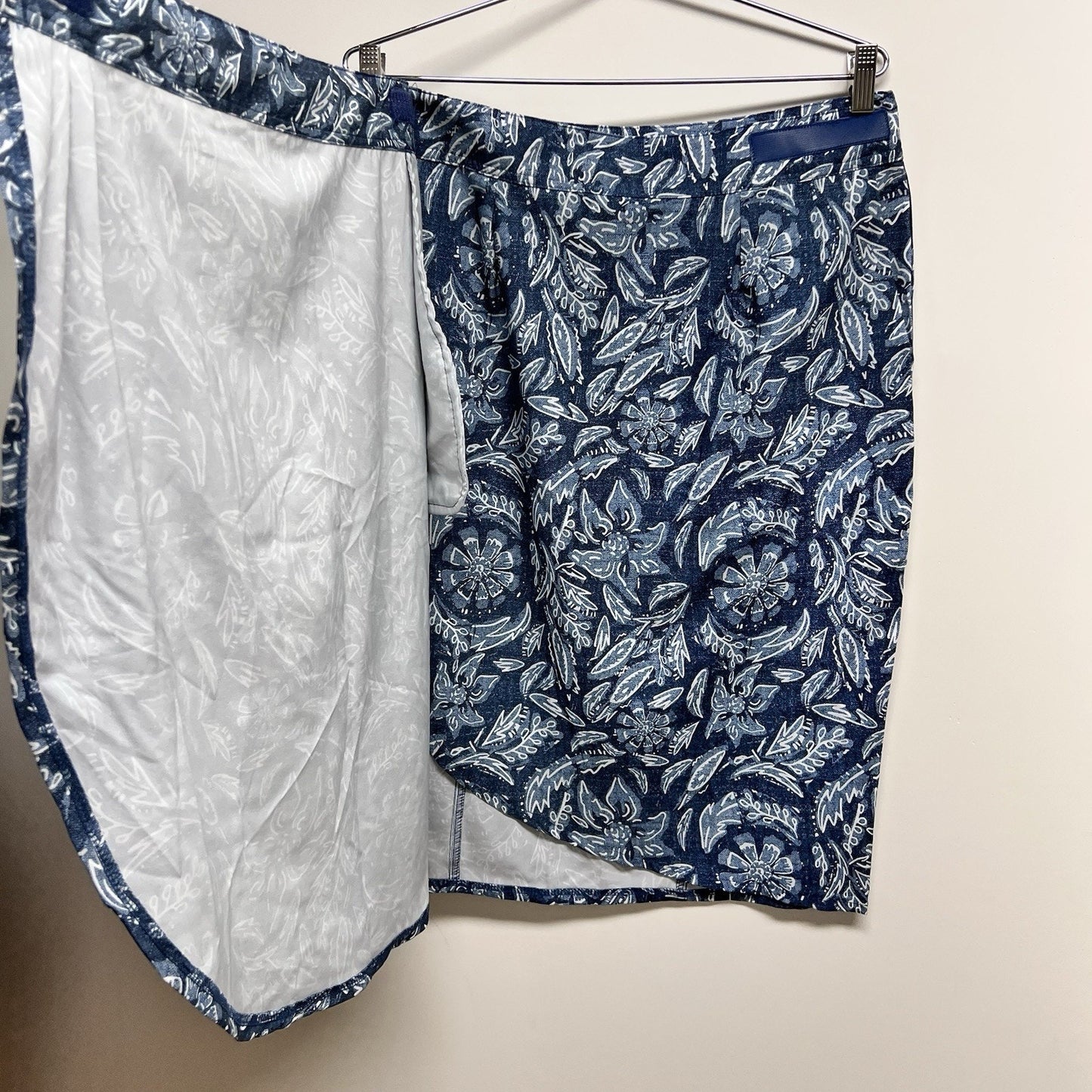 RipSkirt XL Length 3 Women 16-18 Flora Rustica Wrap Skirt Print Blue Floral