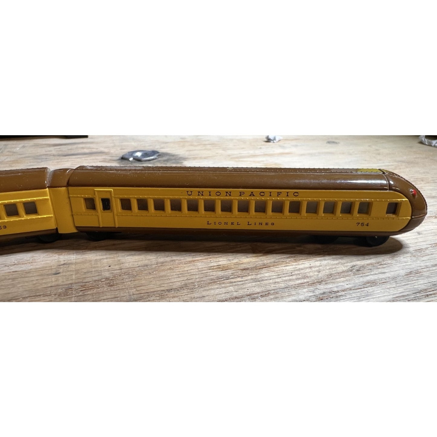 UNION PACIFIC - LOCOMOTIVE, COACH & BUFFET CARS - LIONEL Hallmark Ornaments NEW