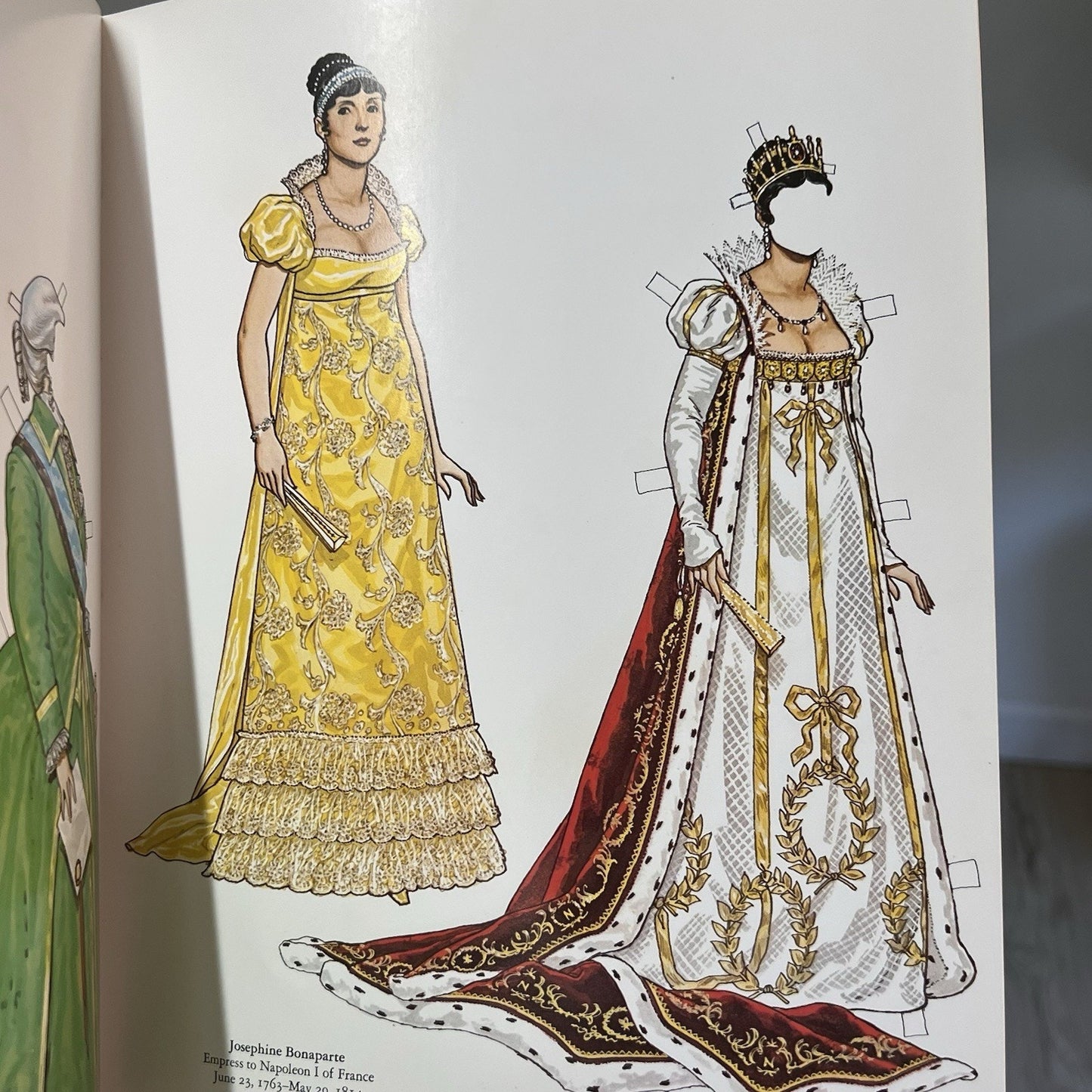 Tom Tierney 1982 Great Empresses & Queens Paper Dolls Book Uncut Vintage Fashion
