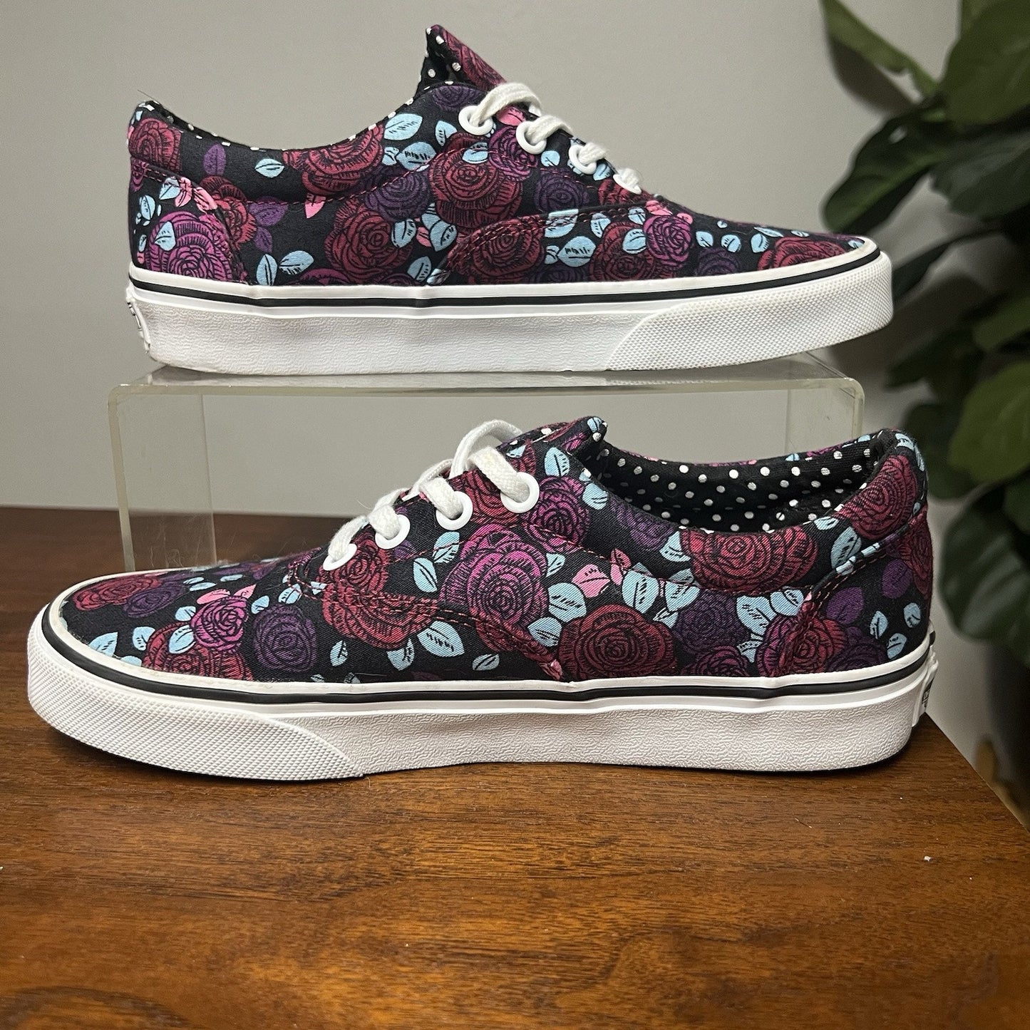 Vans Women's (6) Doheny Romantic Floral Gold Girly Skate Low Top Shoes
